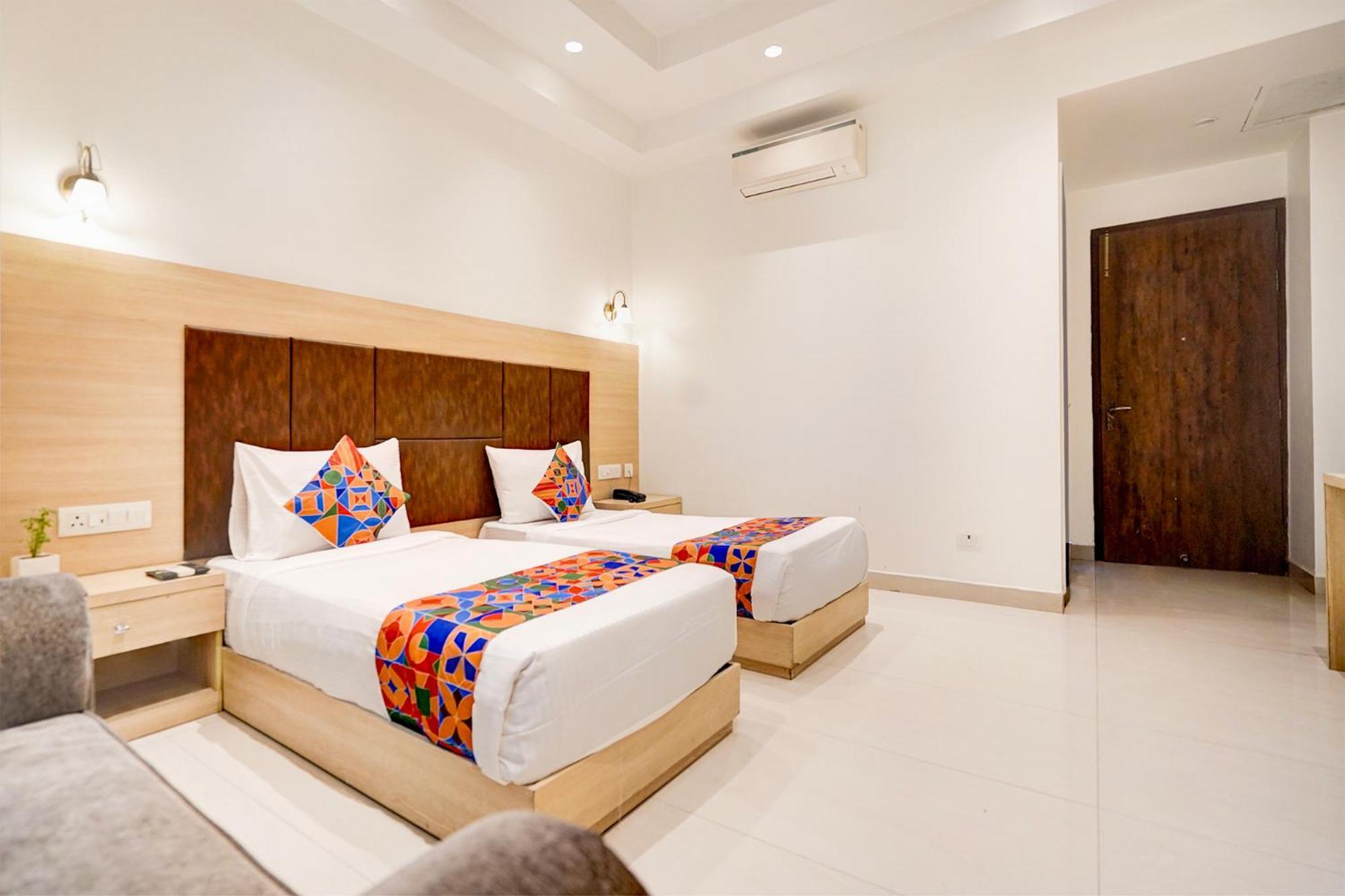 Hotel Fabhotel Interglobe Oasis