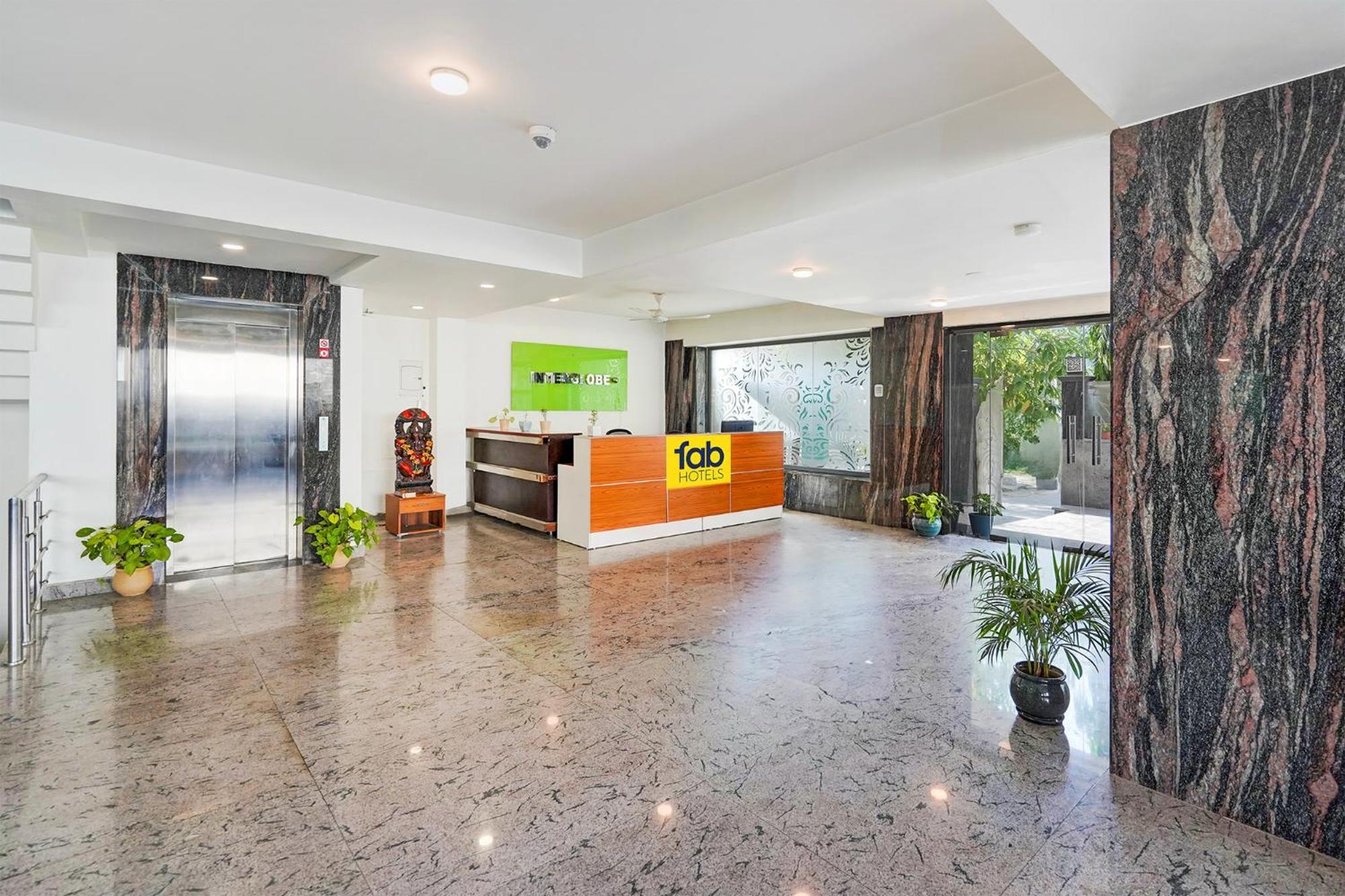 Hotel Fabhotel Interglobe Oasis 3*