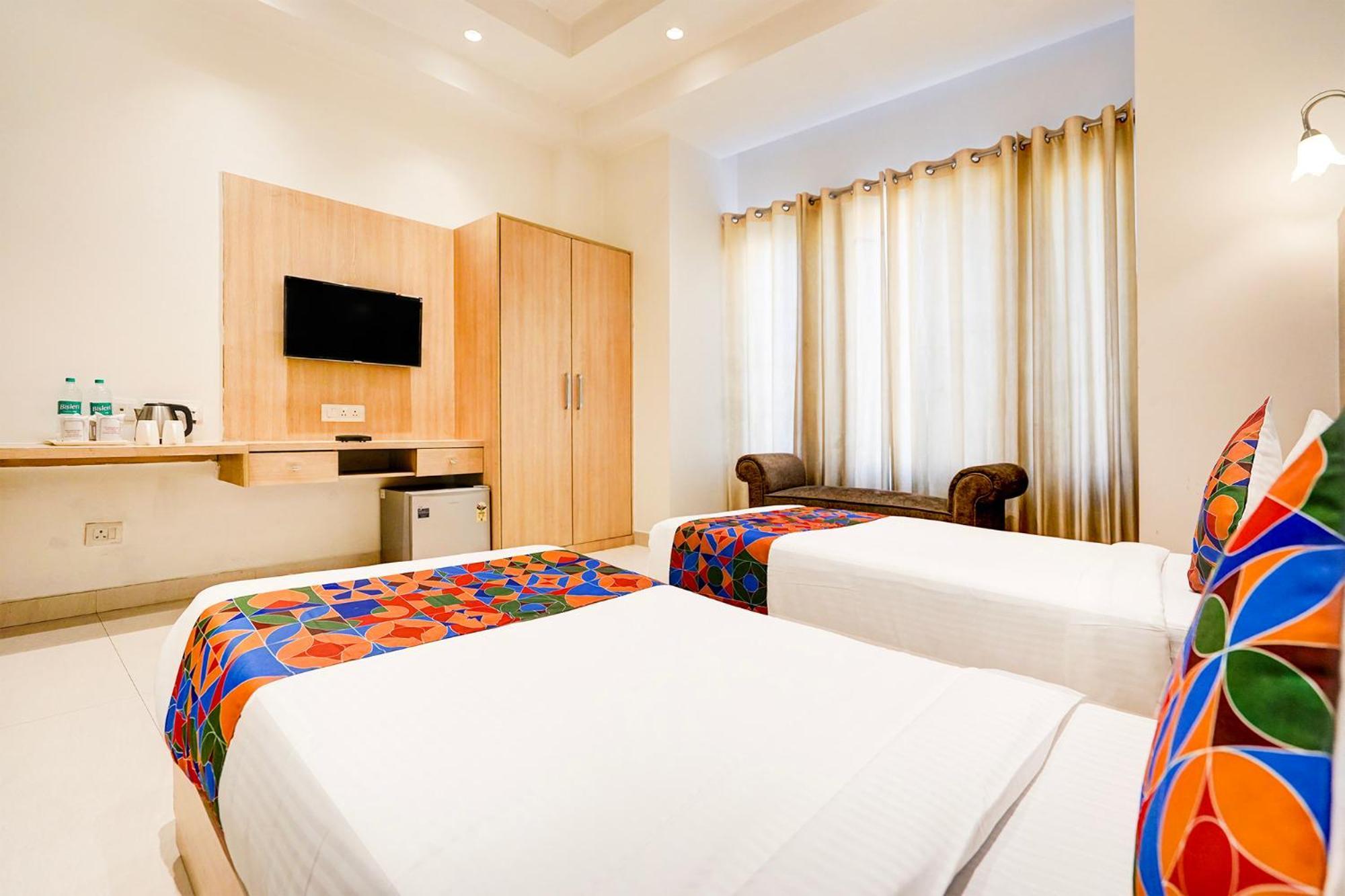 Hotel Fabhotel Interglobe Oasis