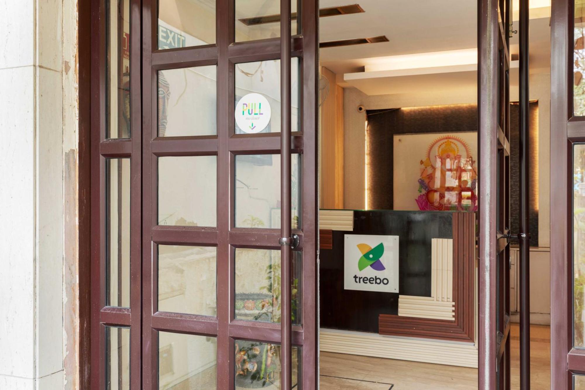 Treebo White Castle, 3* Gurgaon