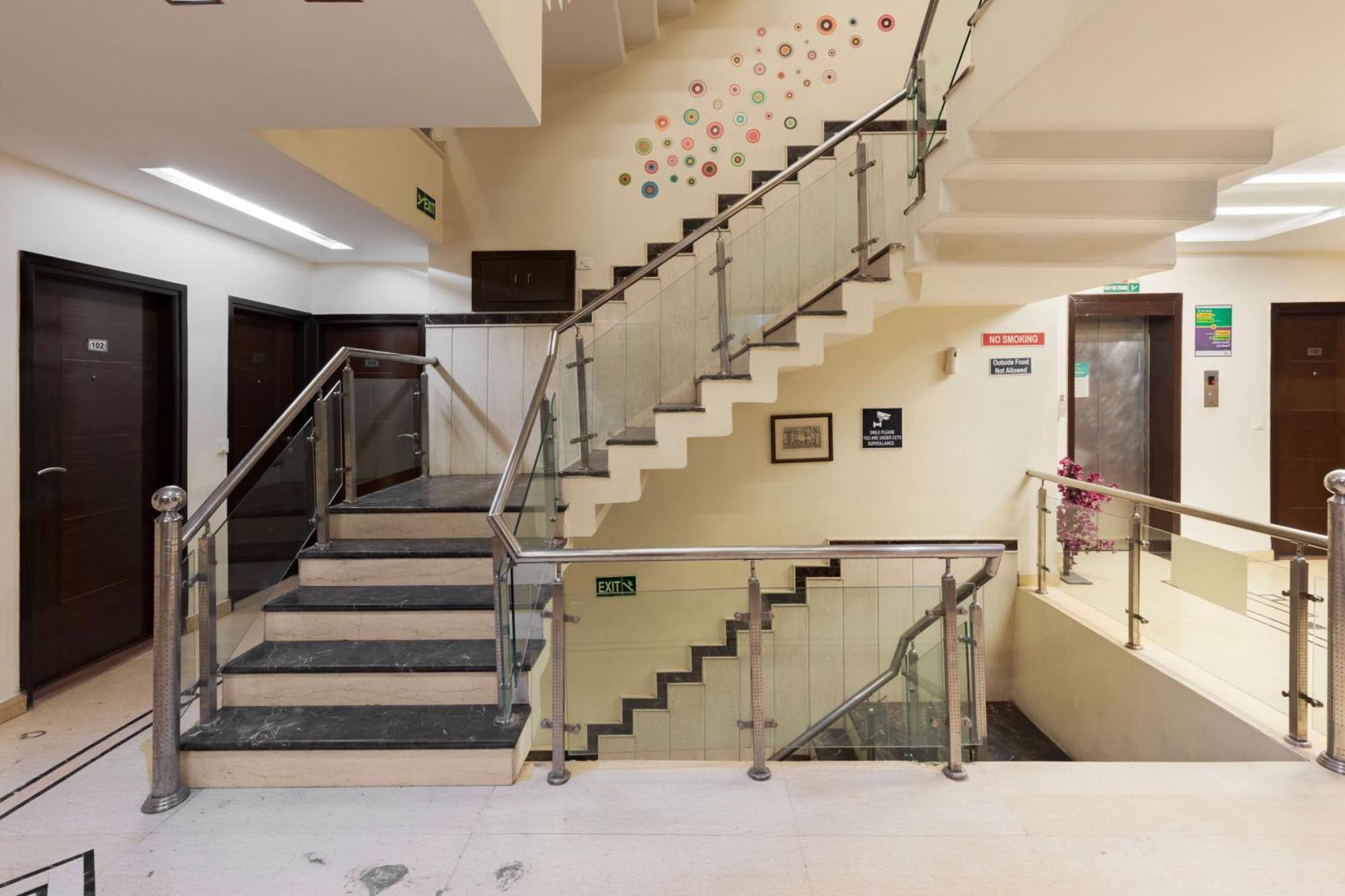 Treebo White Castle, 3* Gurgaon