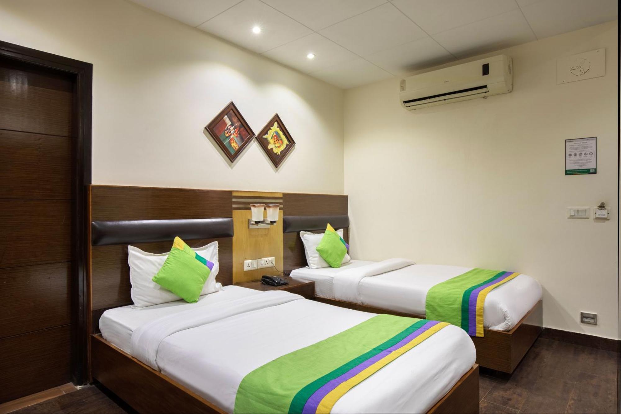 Treebo White Castle, Hotel Gurgaon