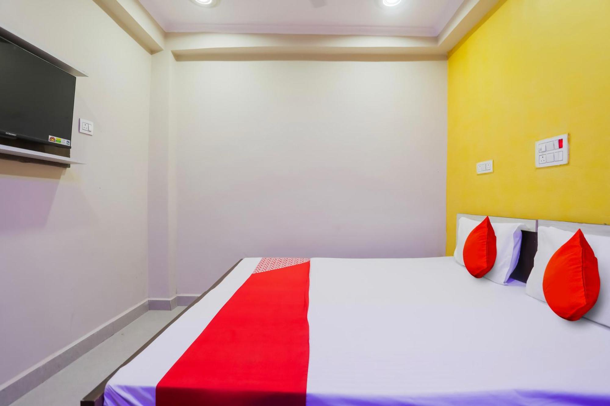 Hotel Hotel O The Moody Moon Residency