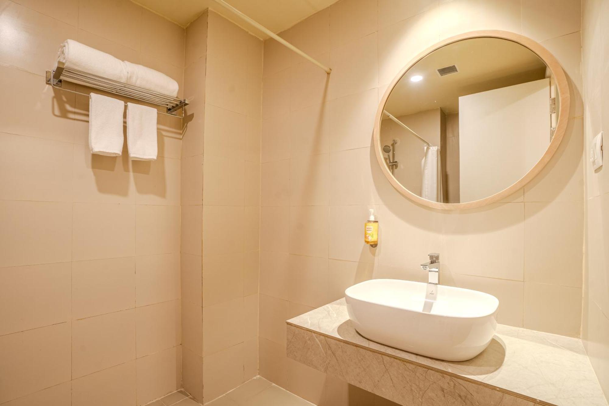 Bloom - Medicity Gurugram, Near Medanta Hospital Hotel 3*