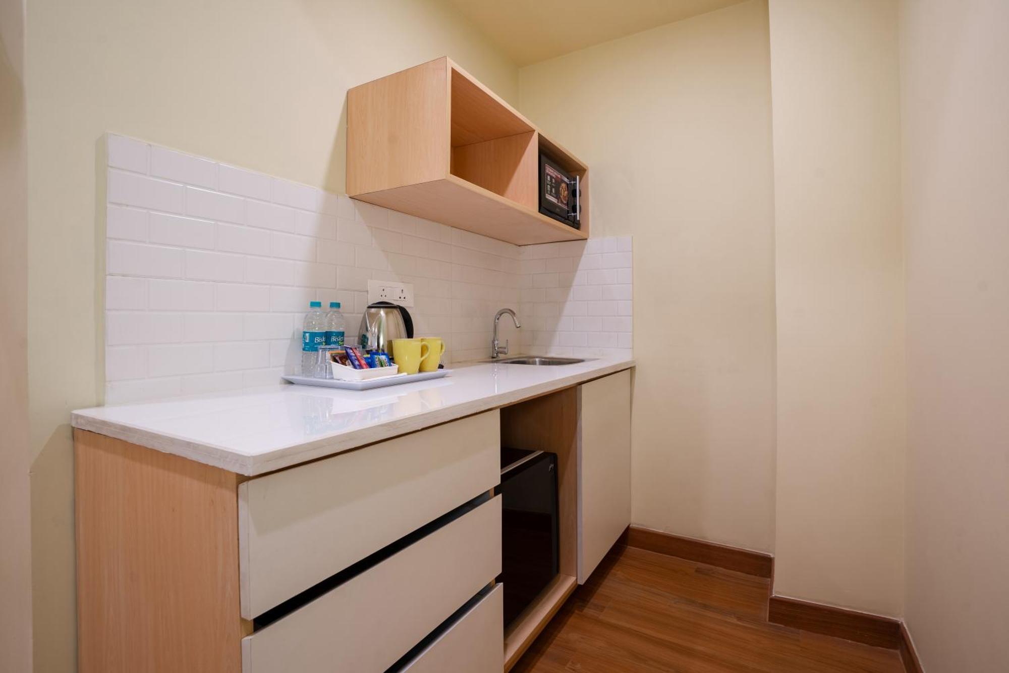 Bloom - Medicity Gurugram, Near Medanta Hospital Hotel