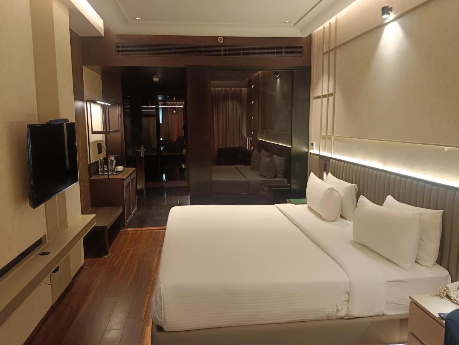 The Galgotias Gurugram Hotel