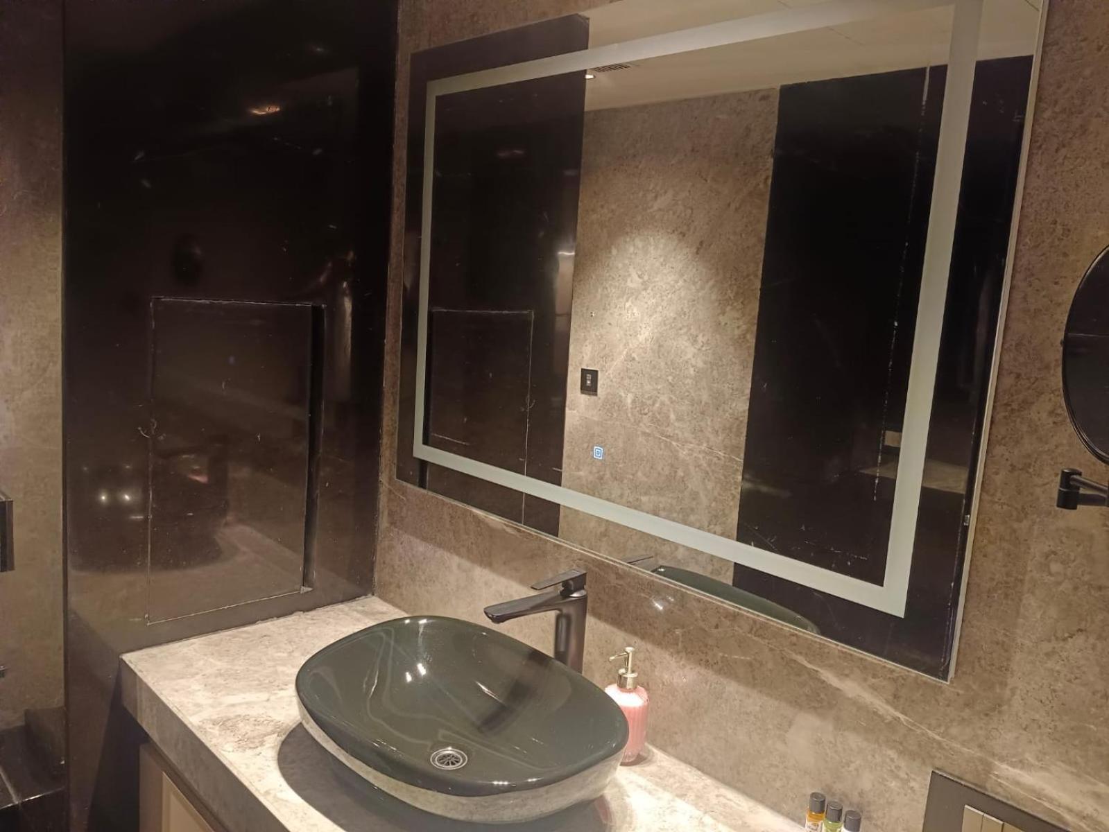 Hotel The Galgotias Gurugram Gurgaon