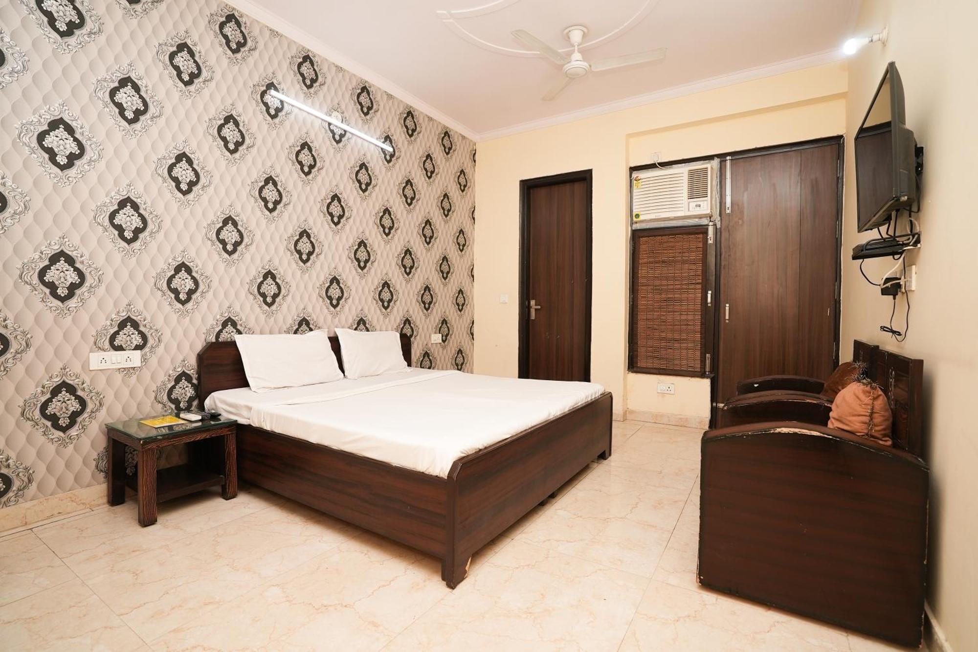 Prince Villa Hotel Gurgaon