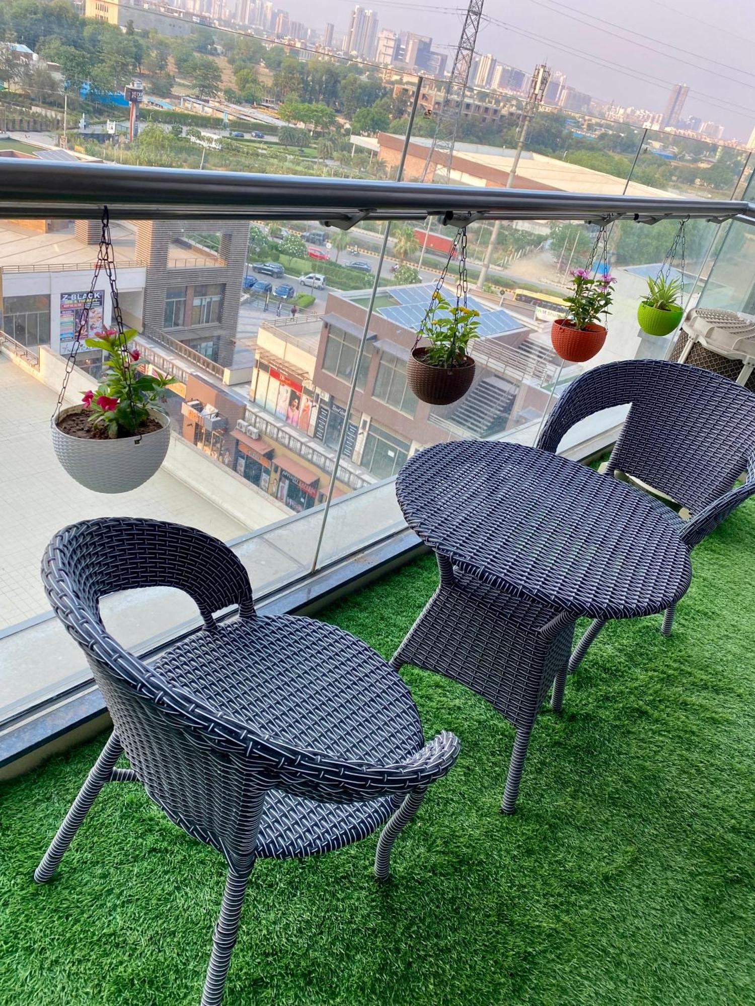 Apartment Luxury Studio With Garden Patio By Tulip Homes