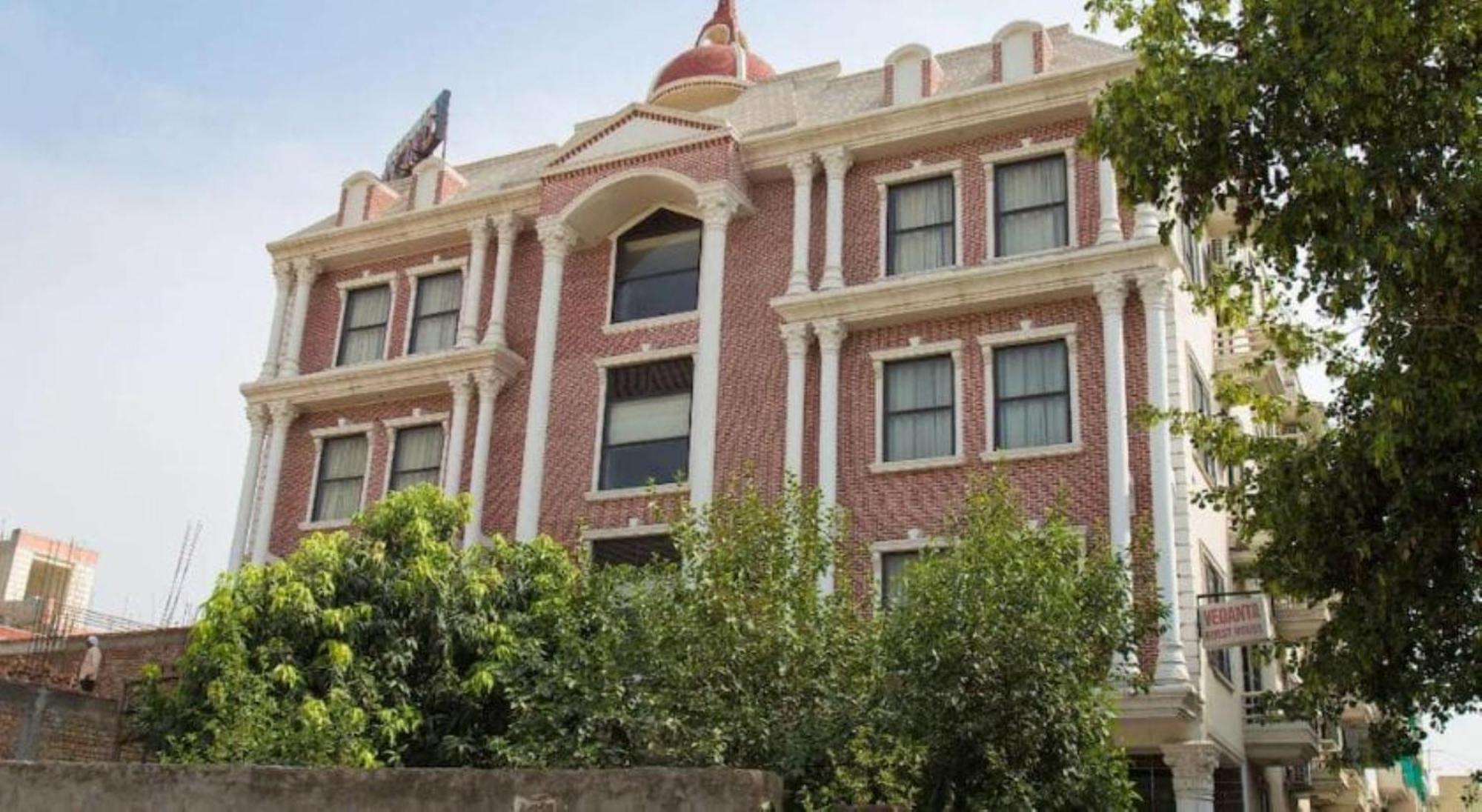 Hotel Vedanta - Near Medanta -the Medicity Gurgaon