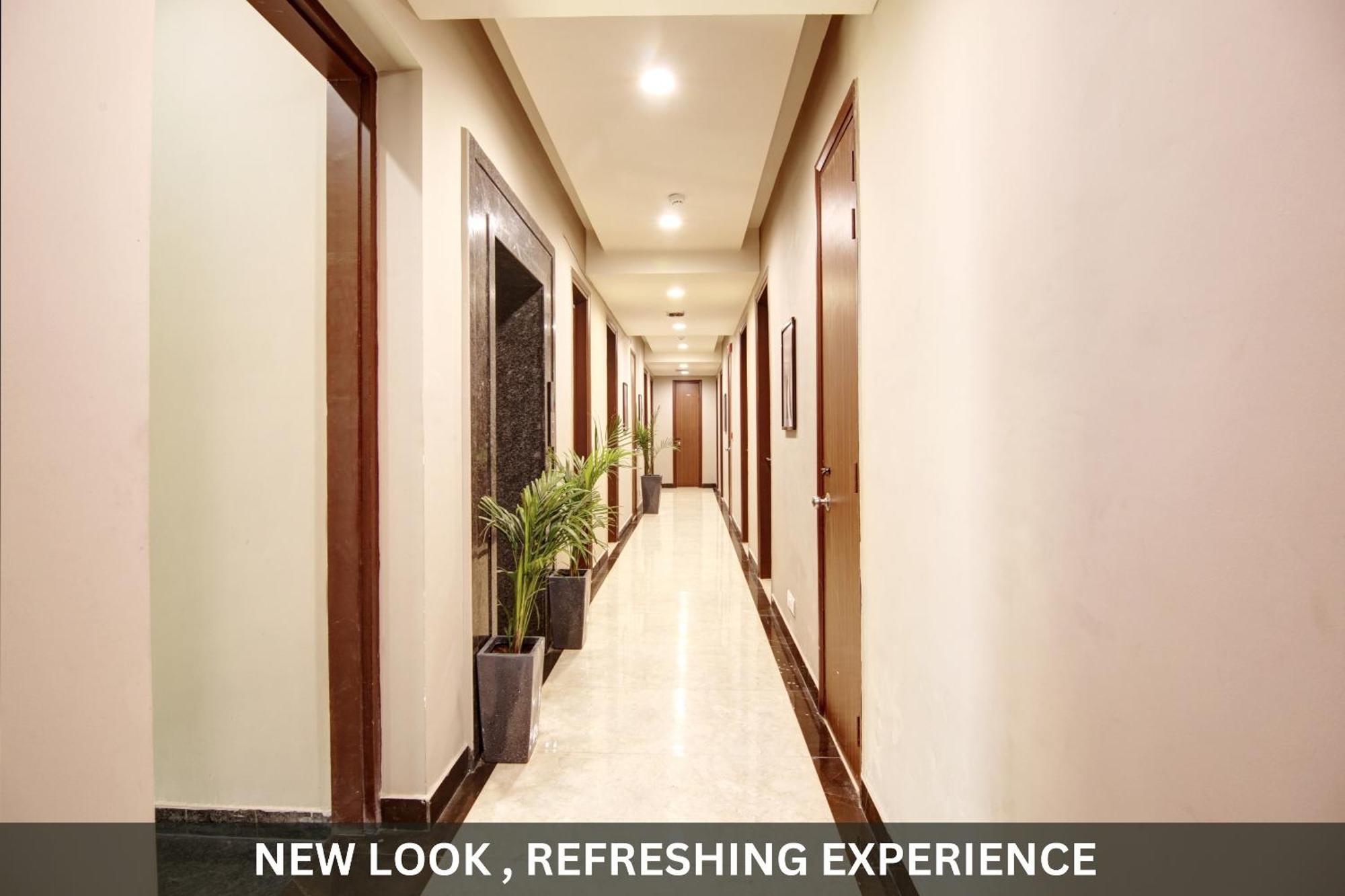 Saltstayz Select - Near Sohna Road Center Hotel 3*
