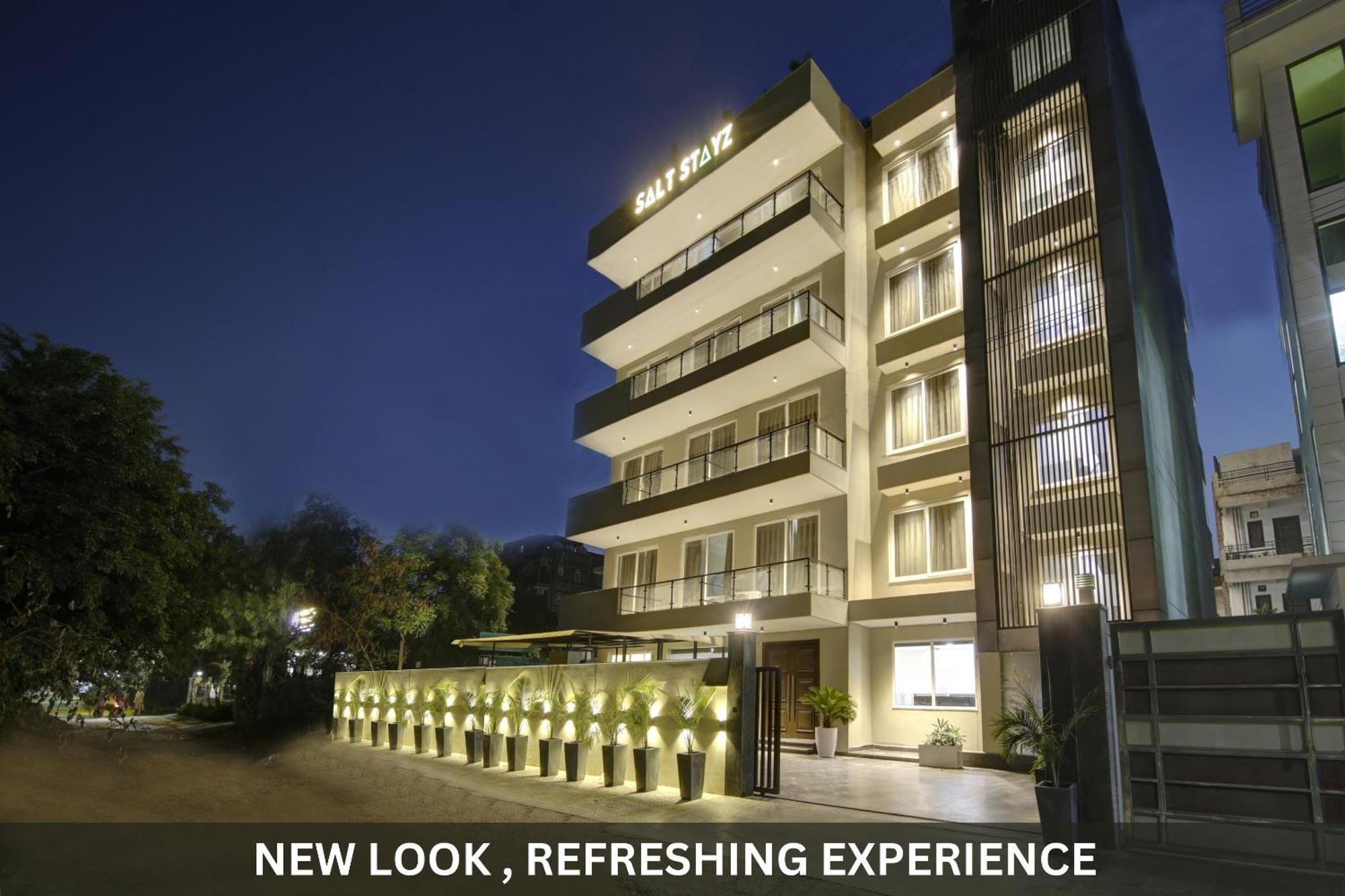Hotel Saltstayz Select - Near Sohna Road Center 3*