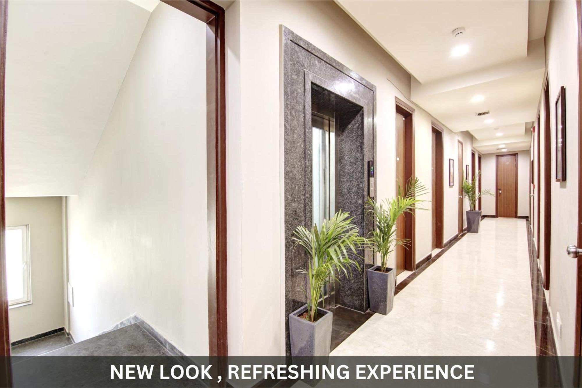 Saltstayz Select - Near Sohna Road Center Hotel