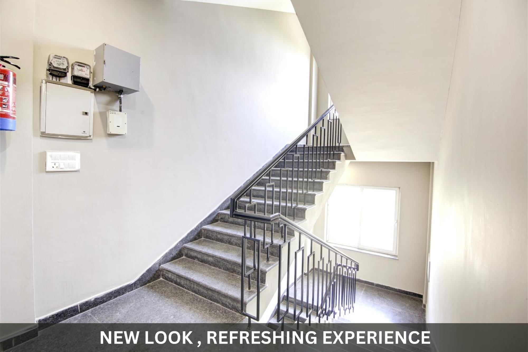 Saltstayz Select - Near Sohna Road Center 3* Gurgaon