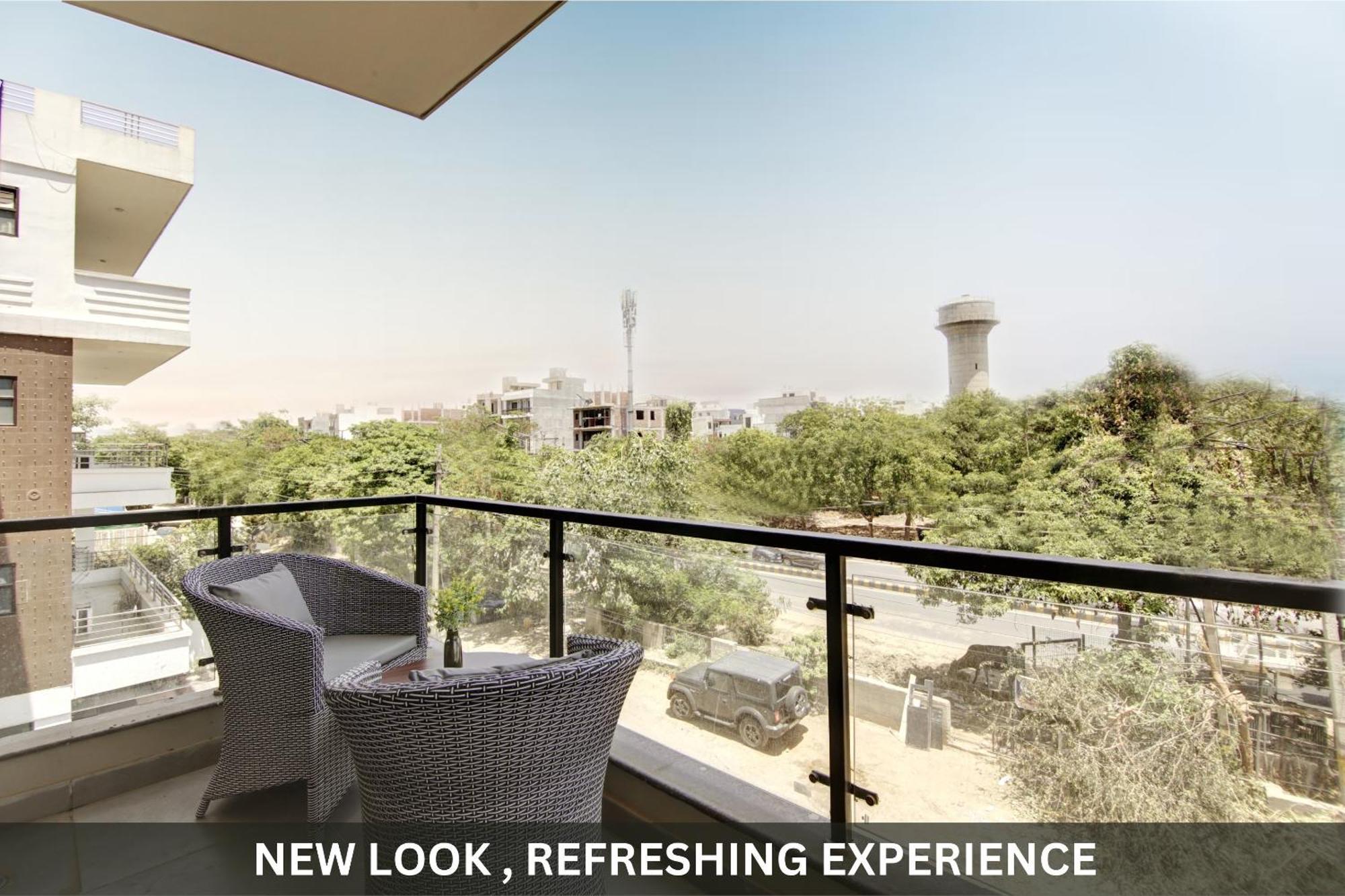 Saltstayz Select - Near Sohna Road Center Hotel 3*