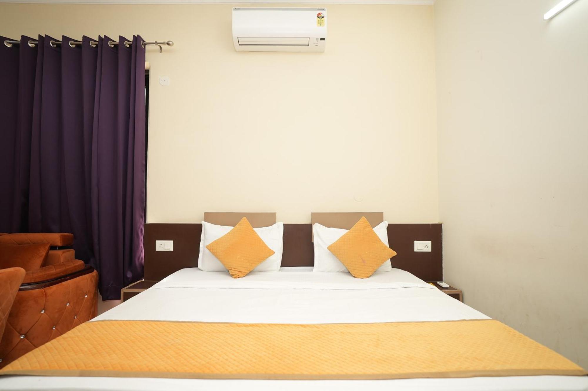 A.p Residency 3* Gurgaon