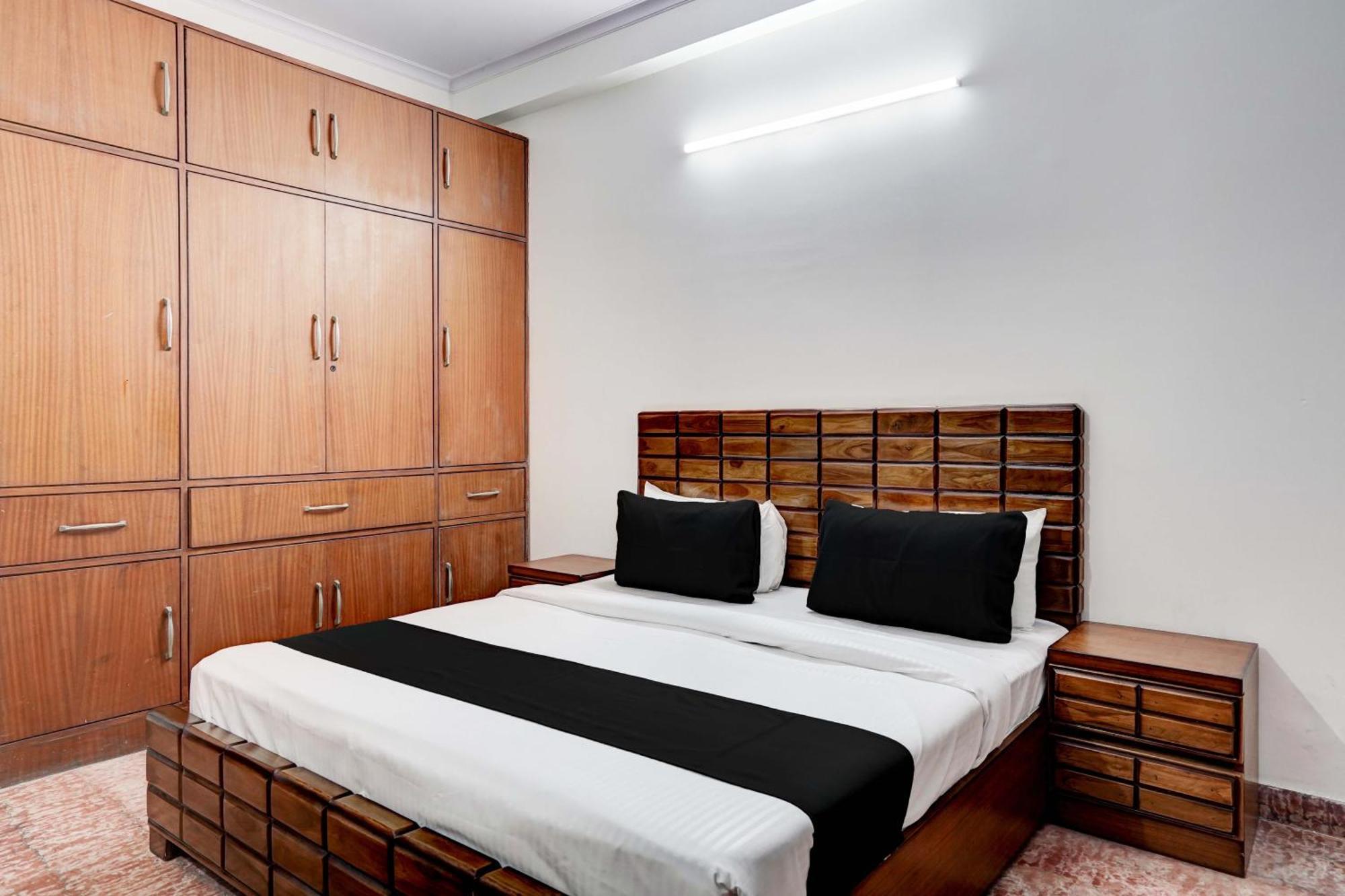 Hotel Collection O Dev 4*