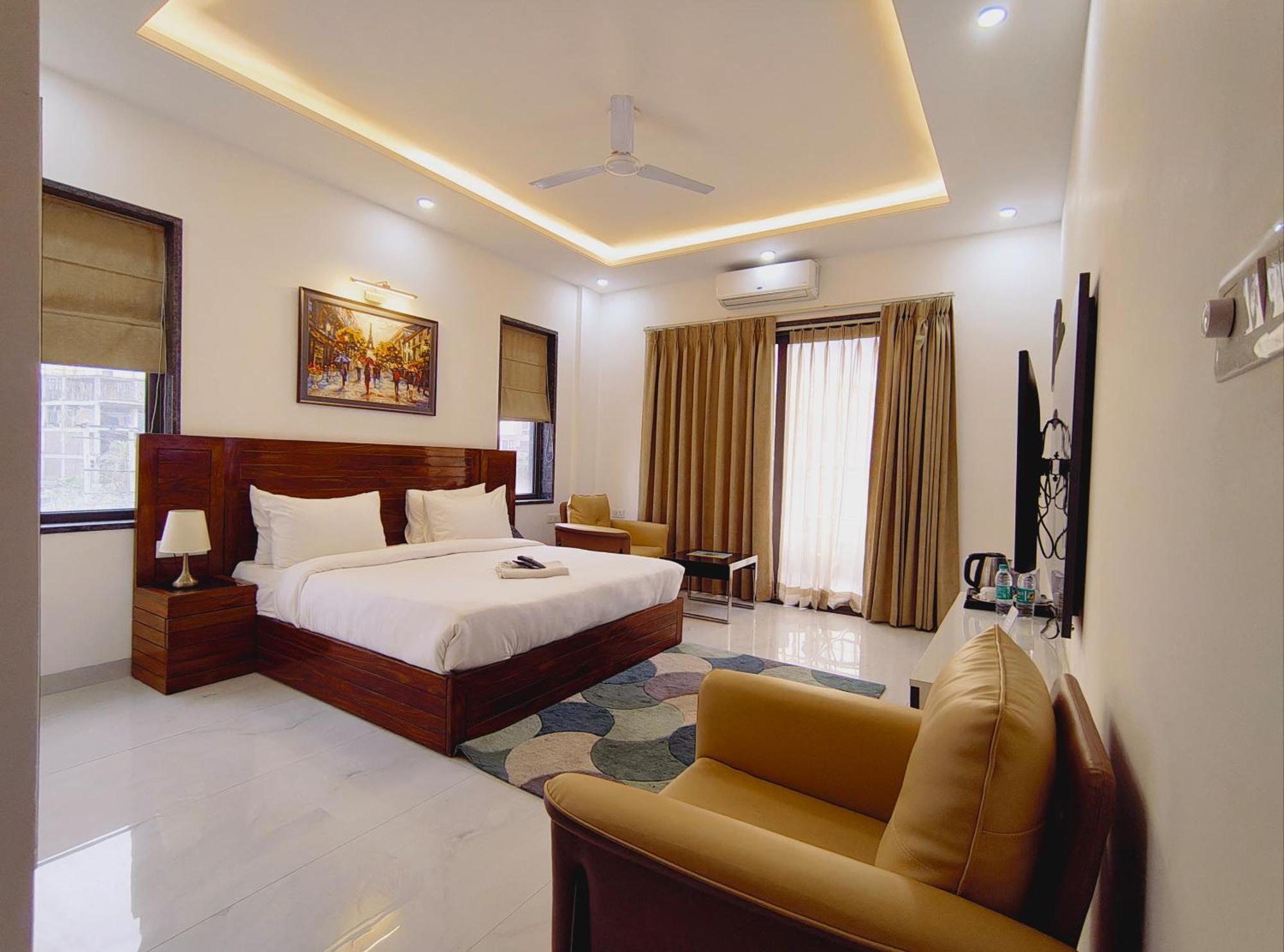 Hotel Elite 32 Avenue - Near Google Building Gurgaon
