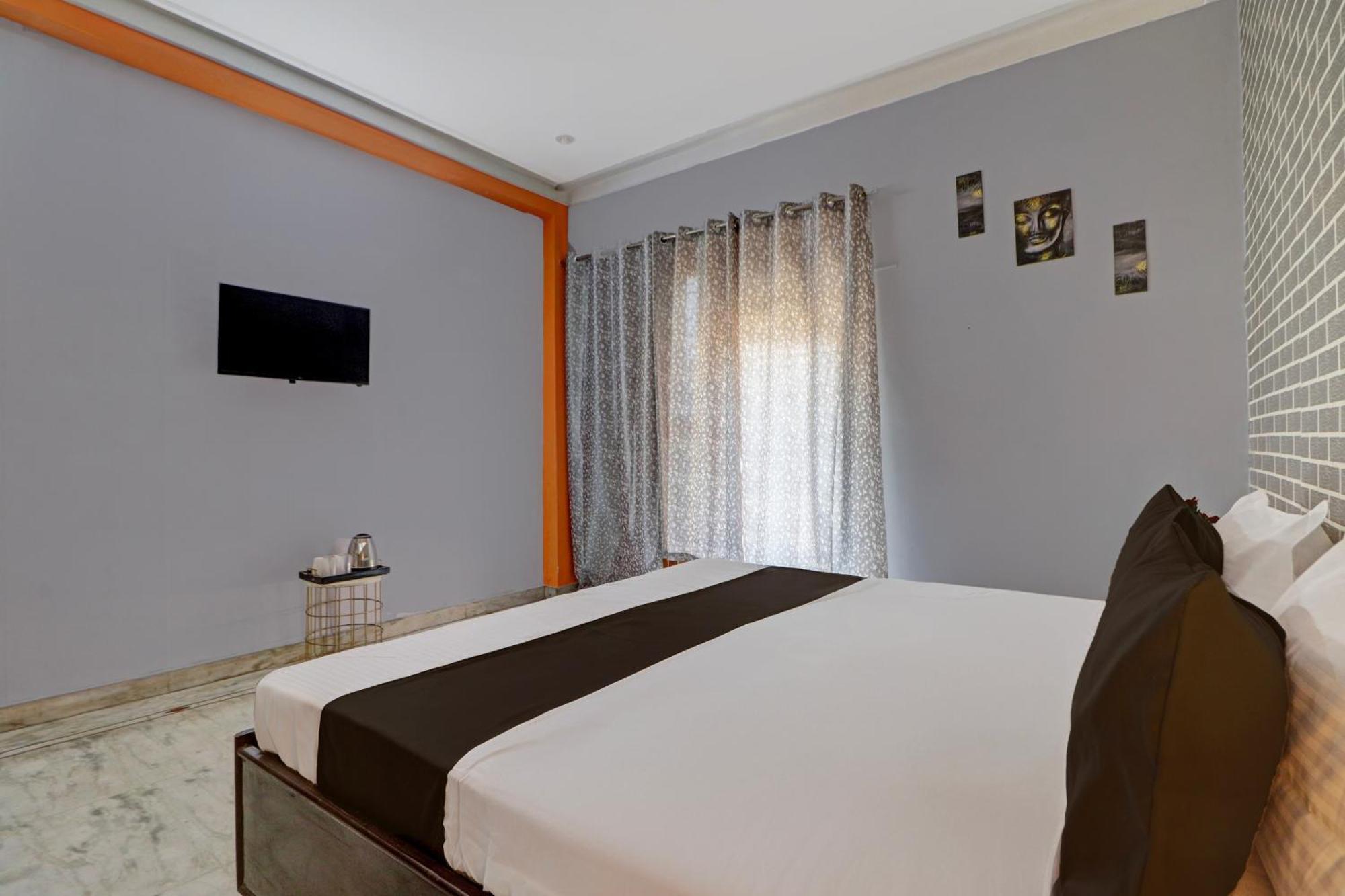 Hotel O Galaxys Gurgaon