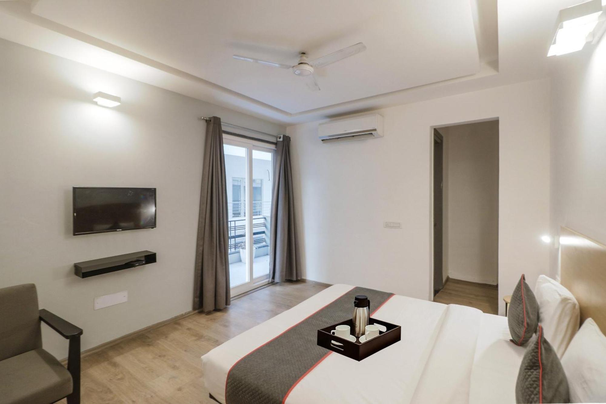 Hotel Townhouse Flora Lite 4*