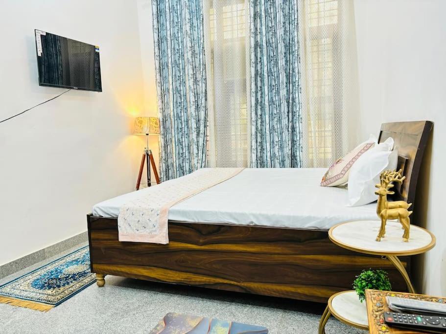 Apartment Near Medanta Gurgaon