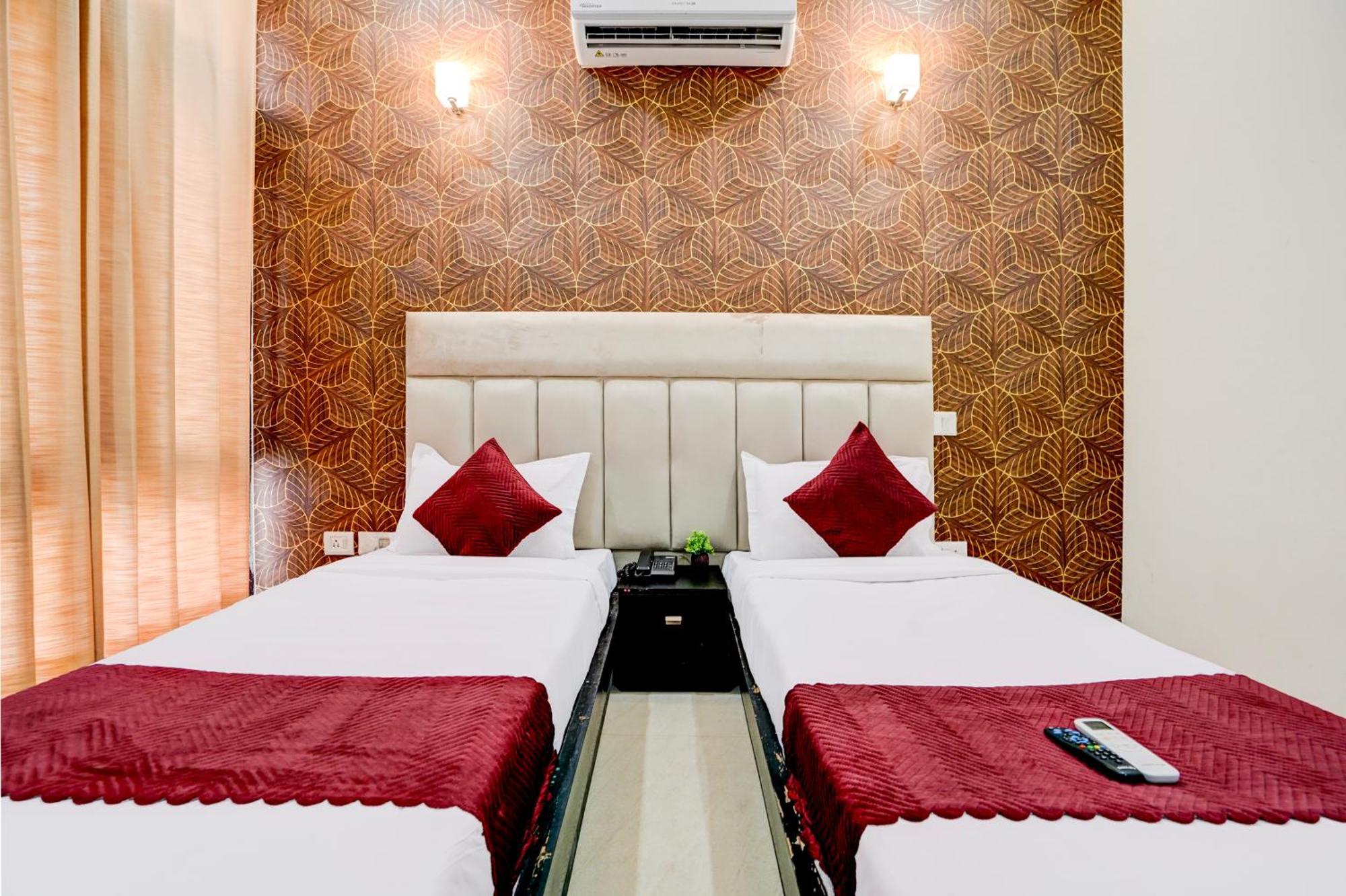 Hotel Fabexpress Next 3*