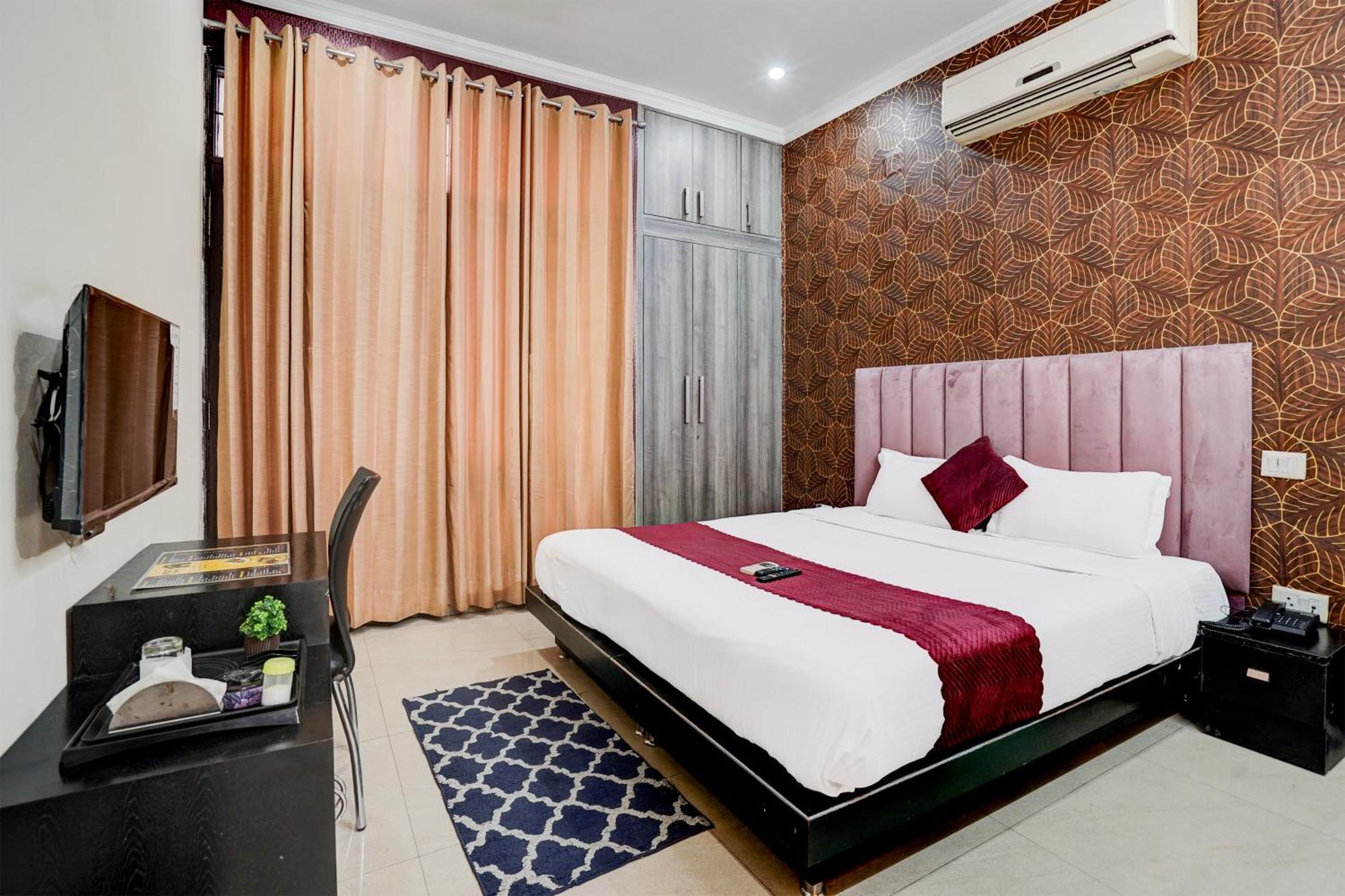Fabexpress Next Hotel 3*