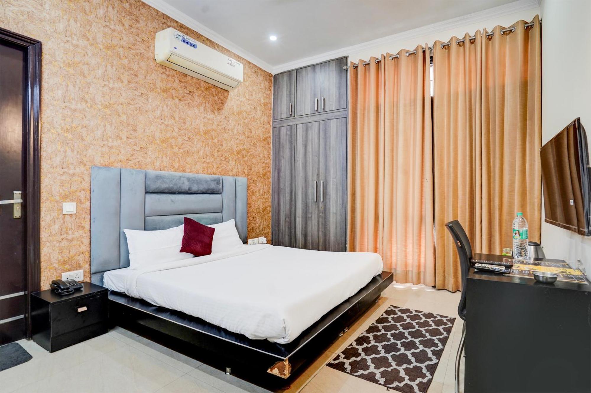 Fabexpress Next Hotel Gurgaon