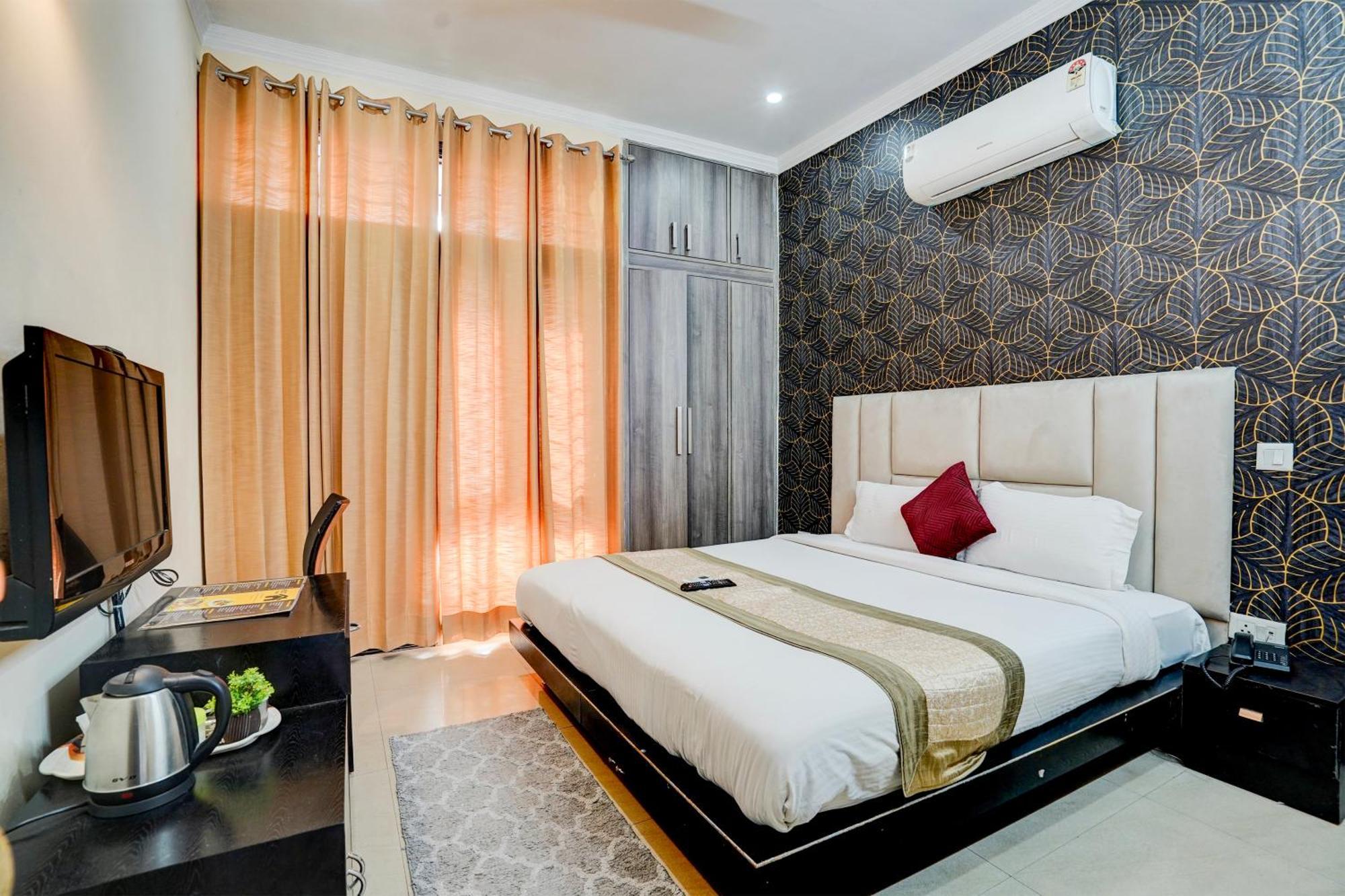 Fabexpress Next Hotel 3*