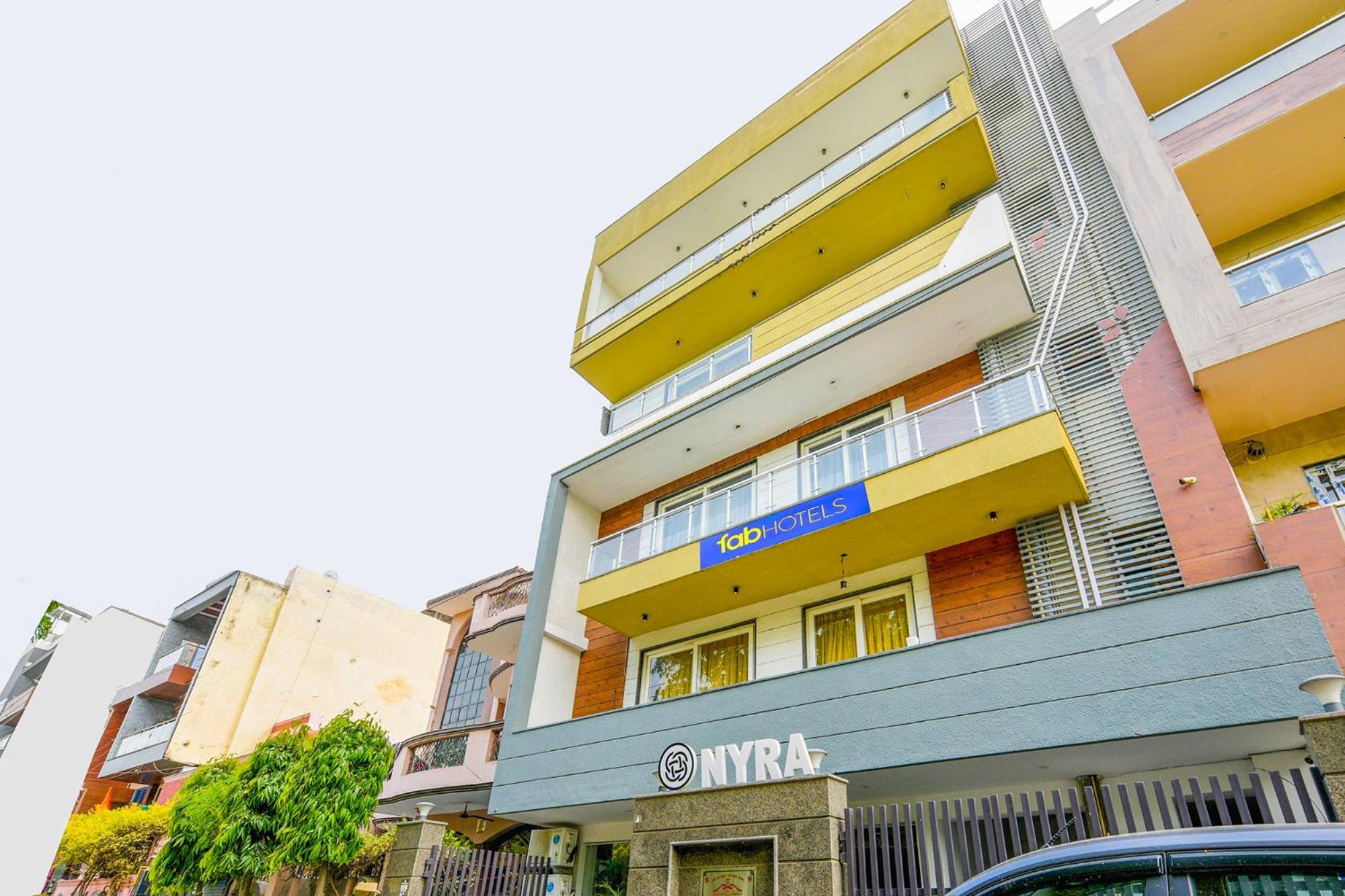 Hotel Fabhotel Nyra Residency 3*