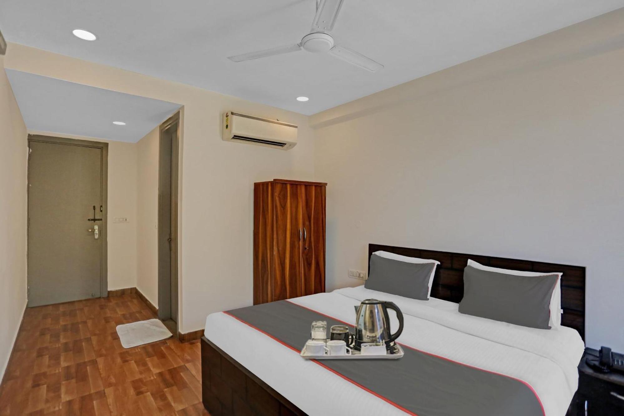 Hotel O The Grand Palm Gurgaon
