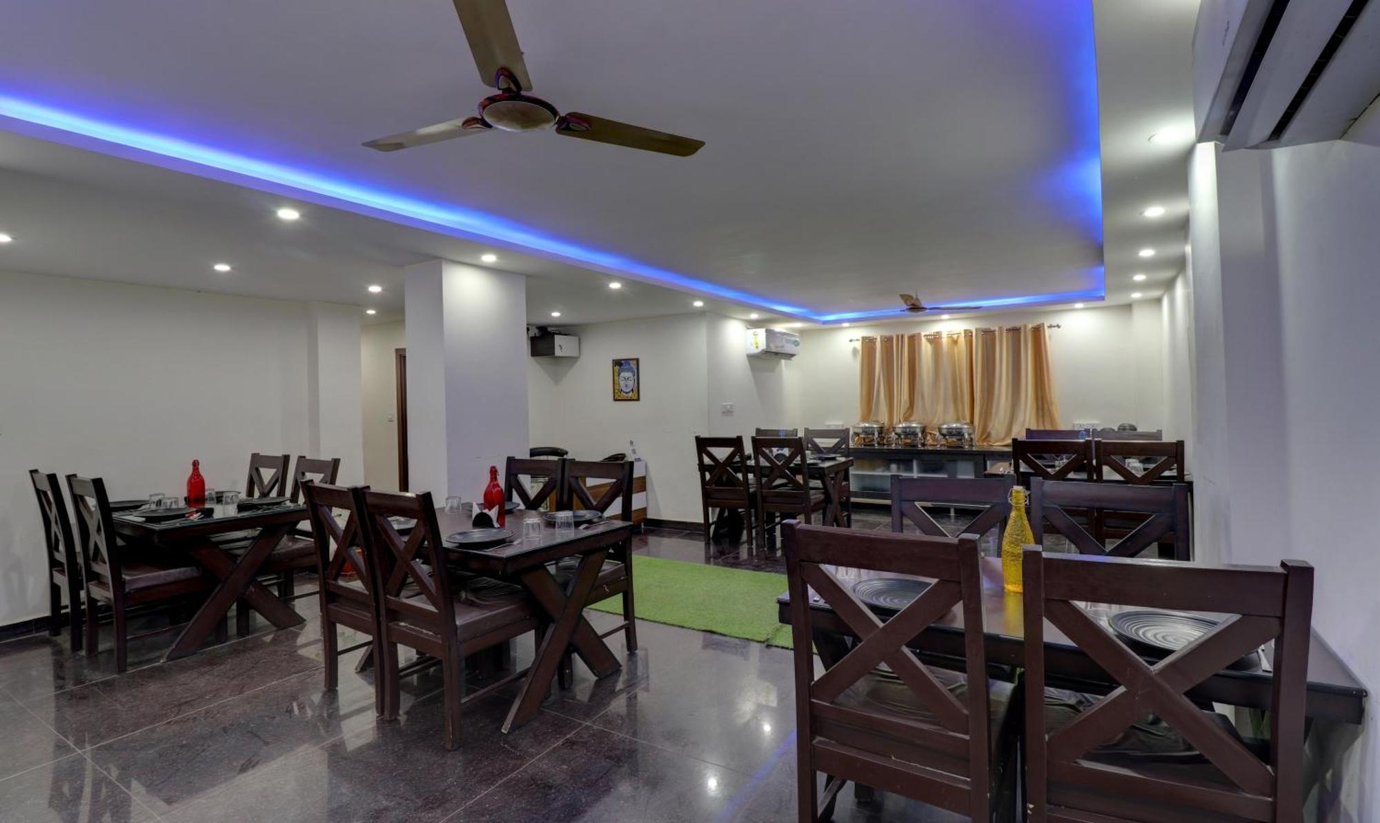 Townhouse Sushant Lok Phase 1 Formerly Hotel Neven 3* Gurgaon