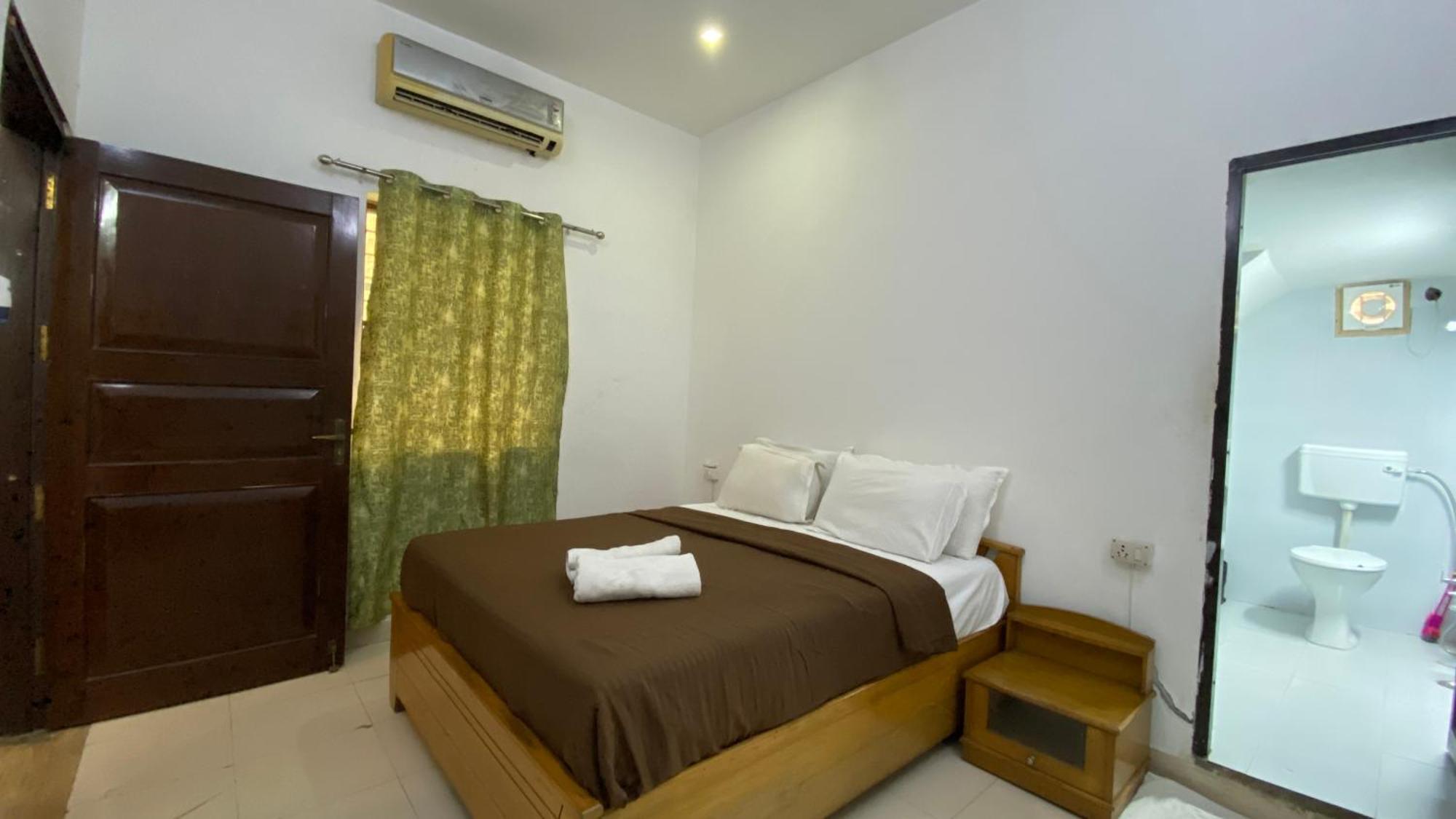 Farm stay Bougainvillea Farm-3bhk Pool Farm House Gurgaon