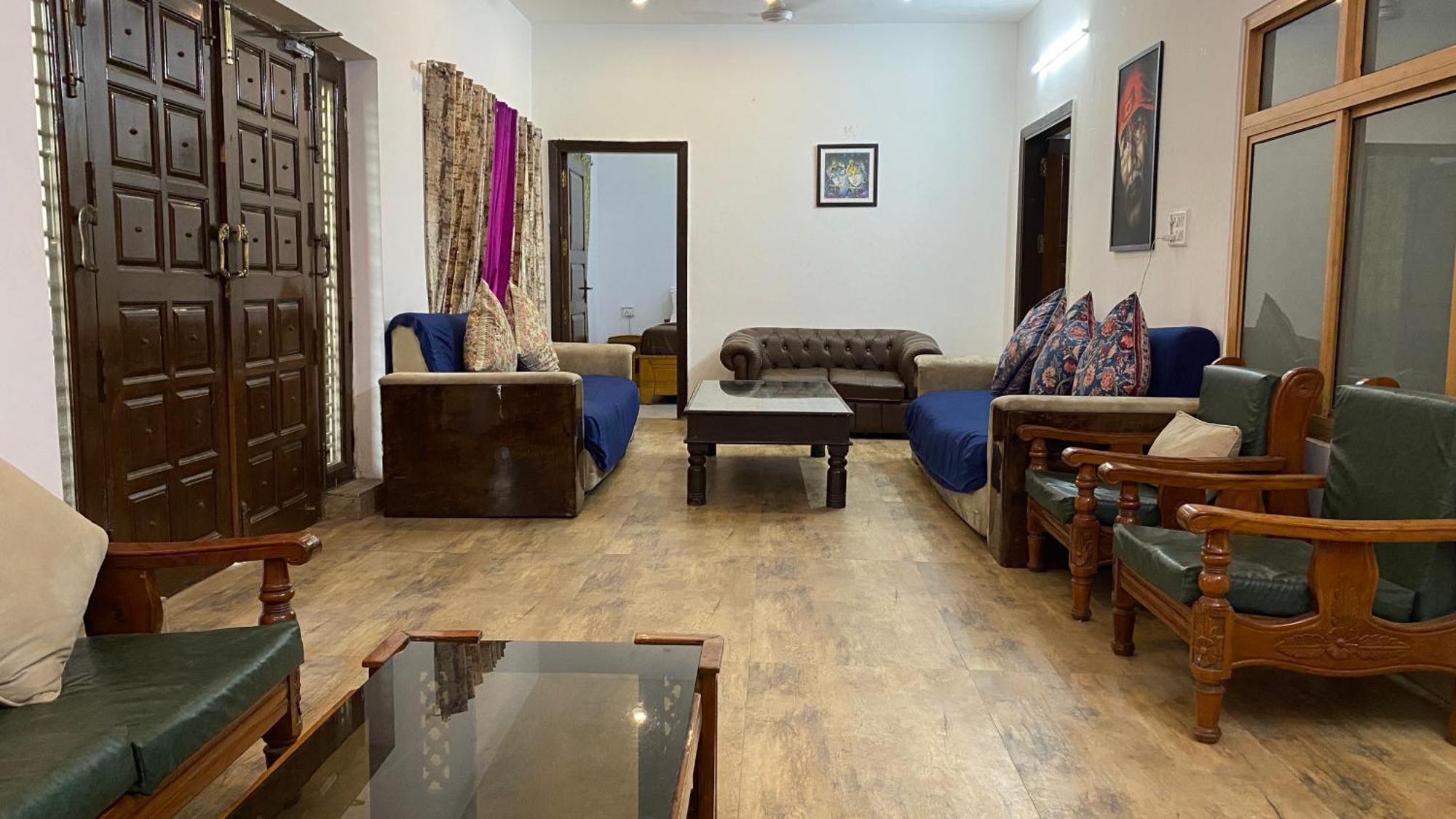 Farm stay Bougainvillea Farm-3bhk Pool Farm House *