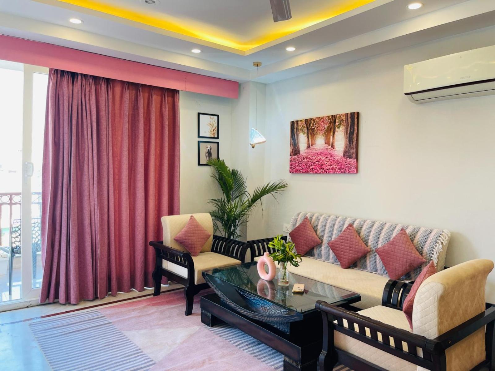 Bedchambers Serviced Apartments, Sector 38 Apartment