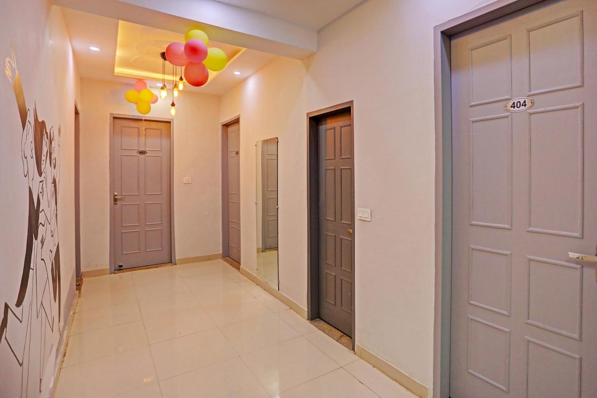 Super Townhouse Cloud Bay, Near Genpact, Sector-69,