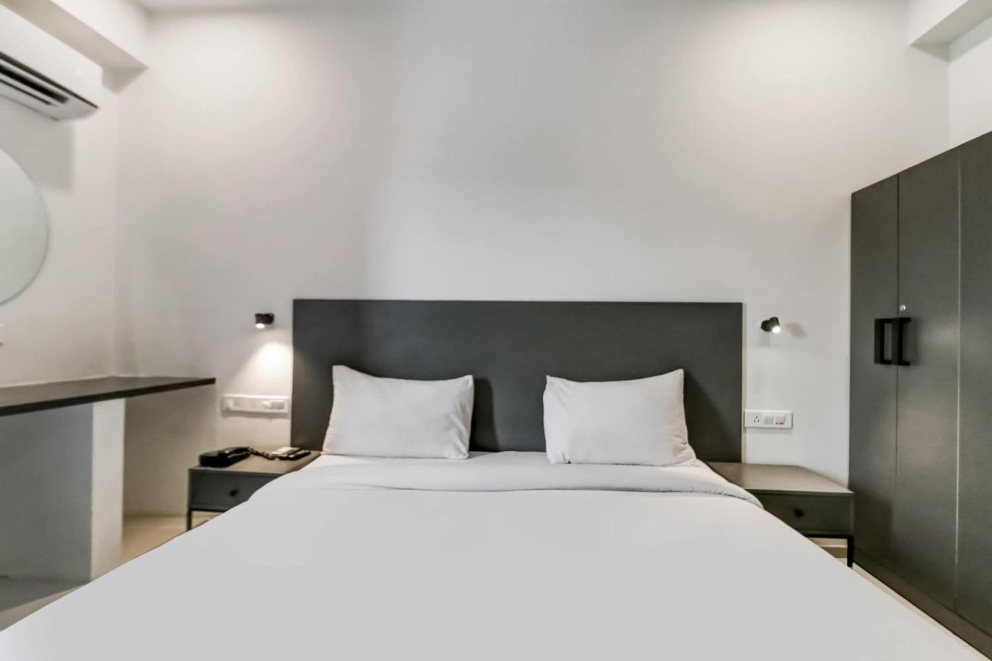 Hotel Townhouse South 2 Sector 49