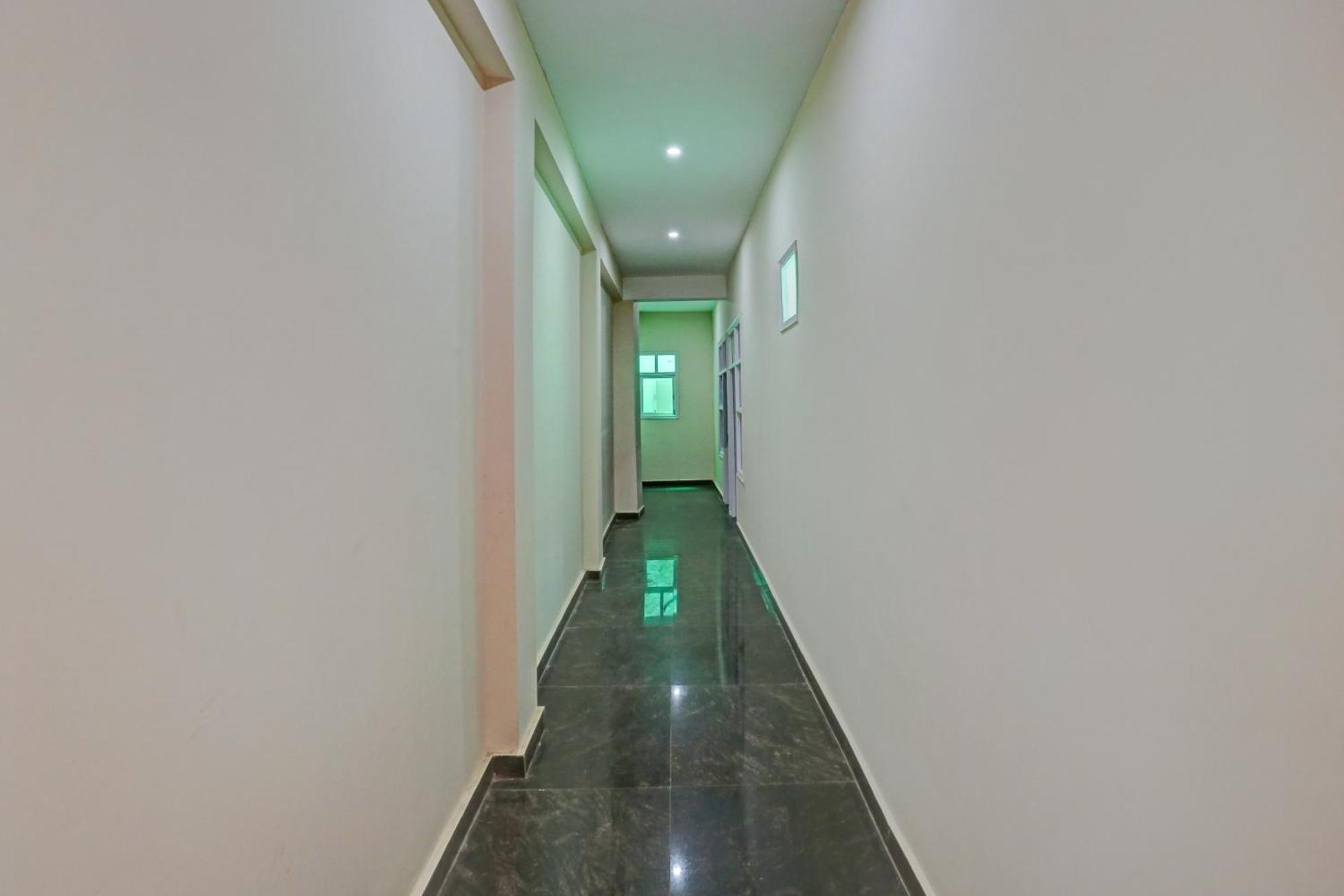 O Arya Residency Hotel