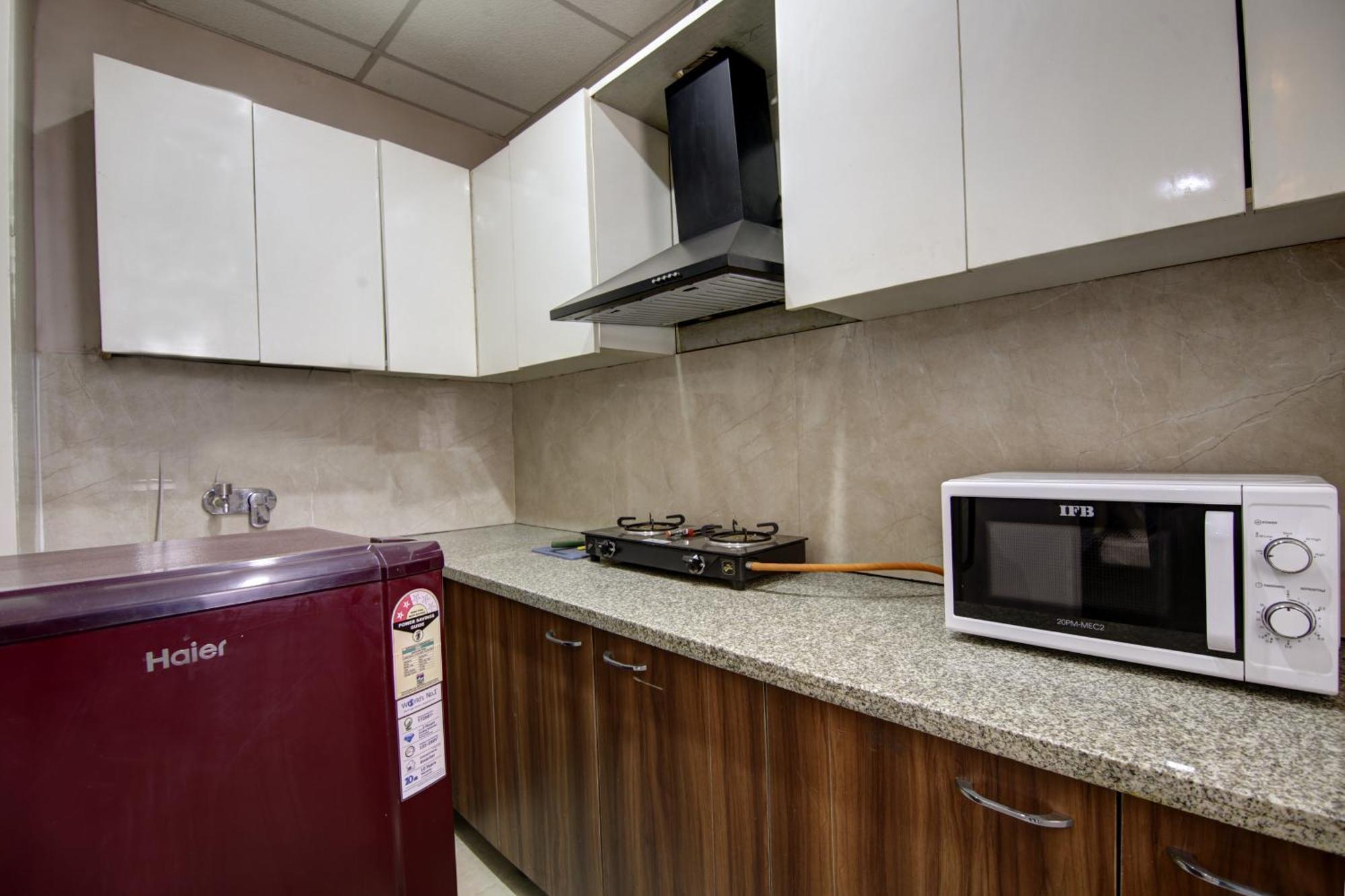 Limewood Silver Near Golf Course Road 3* Gurgaon