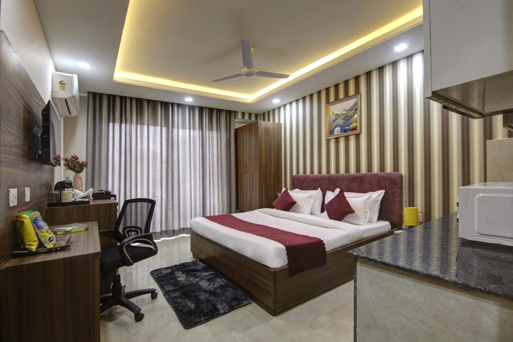 Limewood Silver Near Golf Course Road