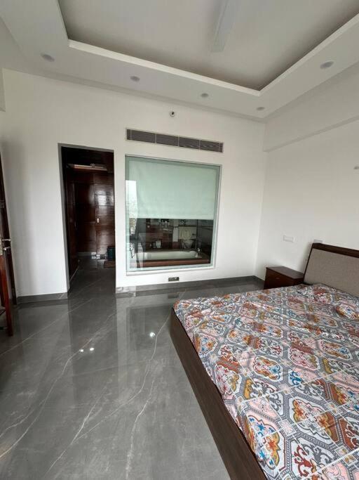 The Abode- Luxury 1bhk Service In Gurugram * Gurgaon