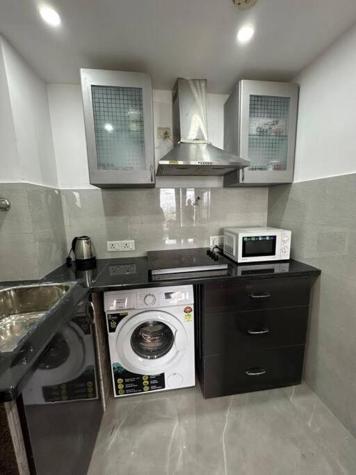 Apartment The Abode- Luxury 1bhk Service In Gurugram