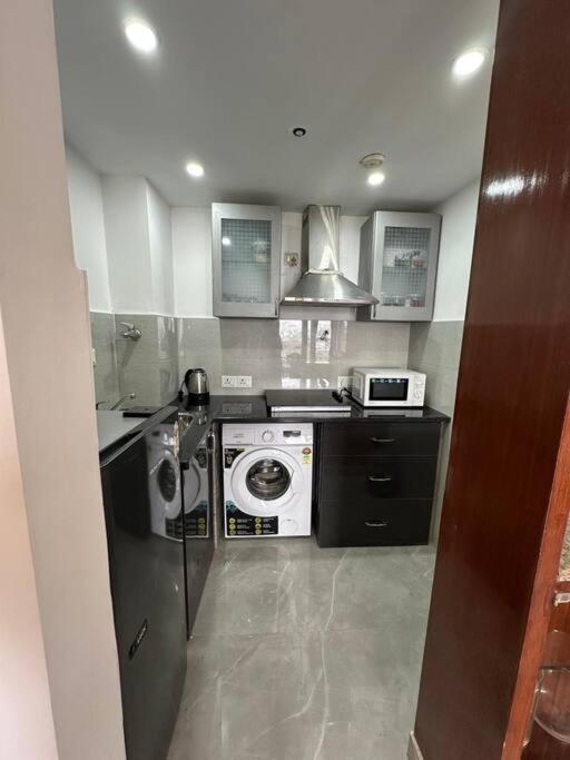Apartment The Abode- Luxury 1bhk Service In Gurugram *