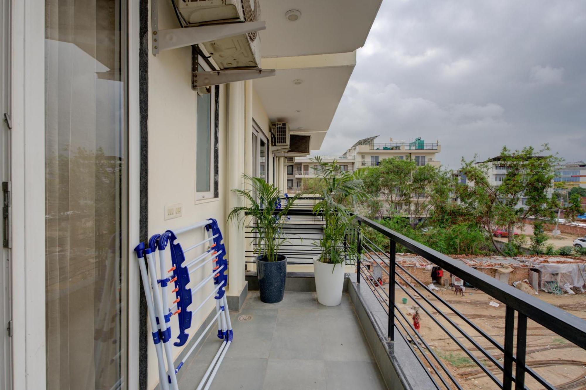 The Lodgers Infront Of Artemis Hospital Gurugram * Gurgaon