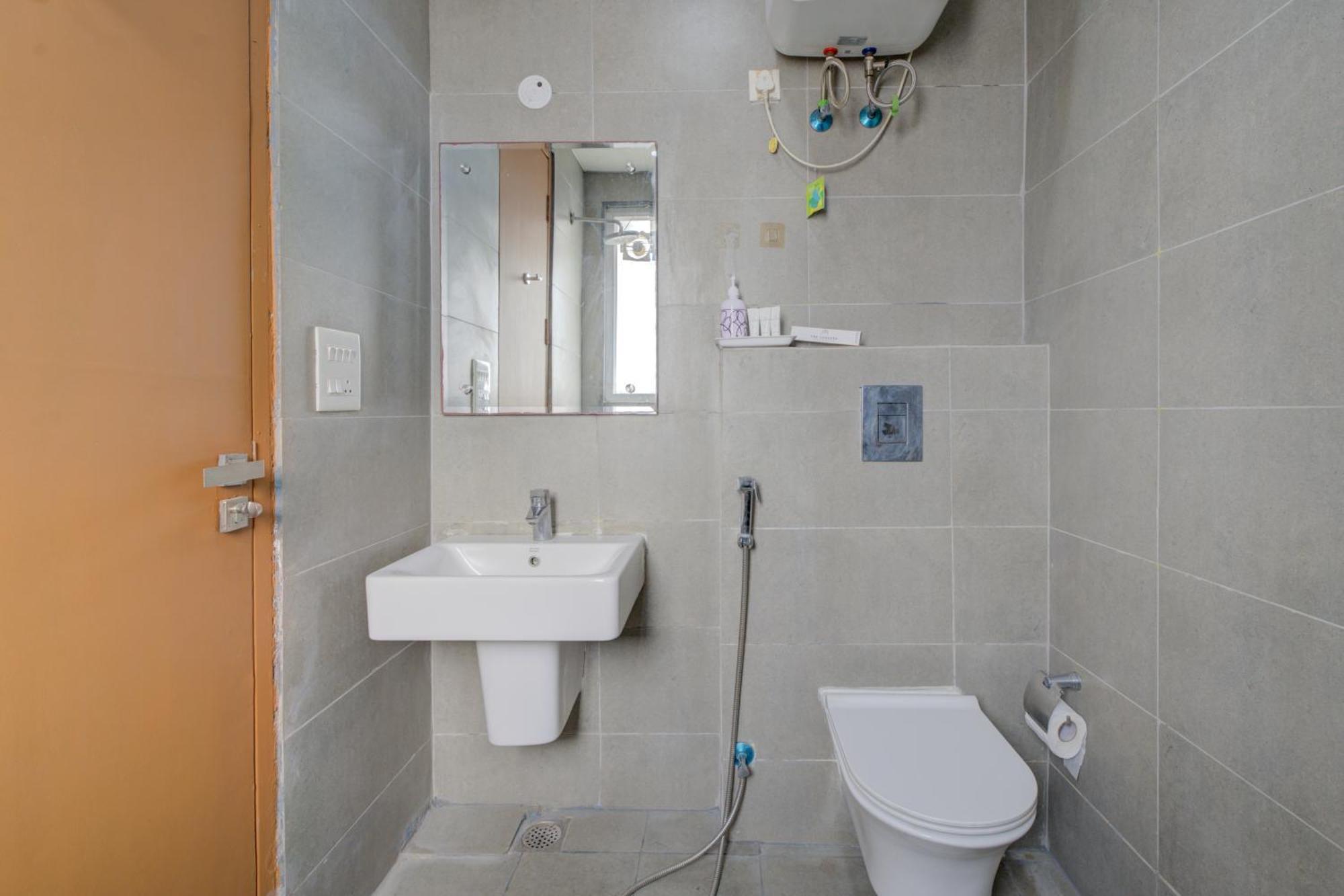 Apartment The Lodgers Infront Of Artemis Hospital Gurugram Gurgaon