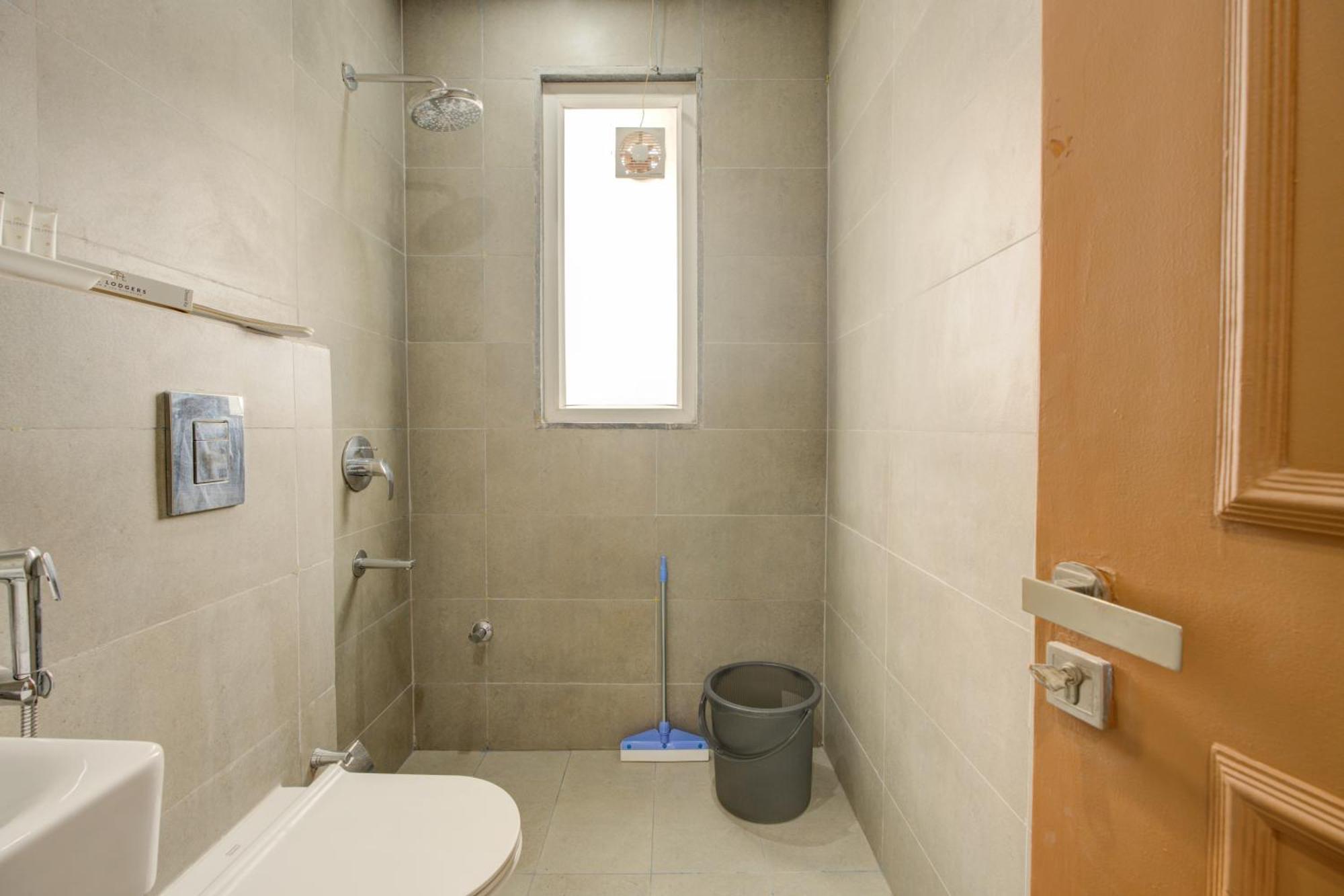 Apartment The Lodgers Infront Of Artemis Hospital Gurugram Gurgaon
