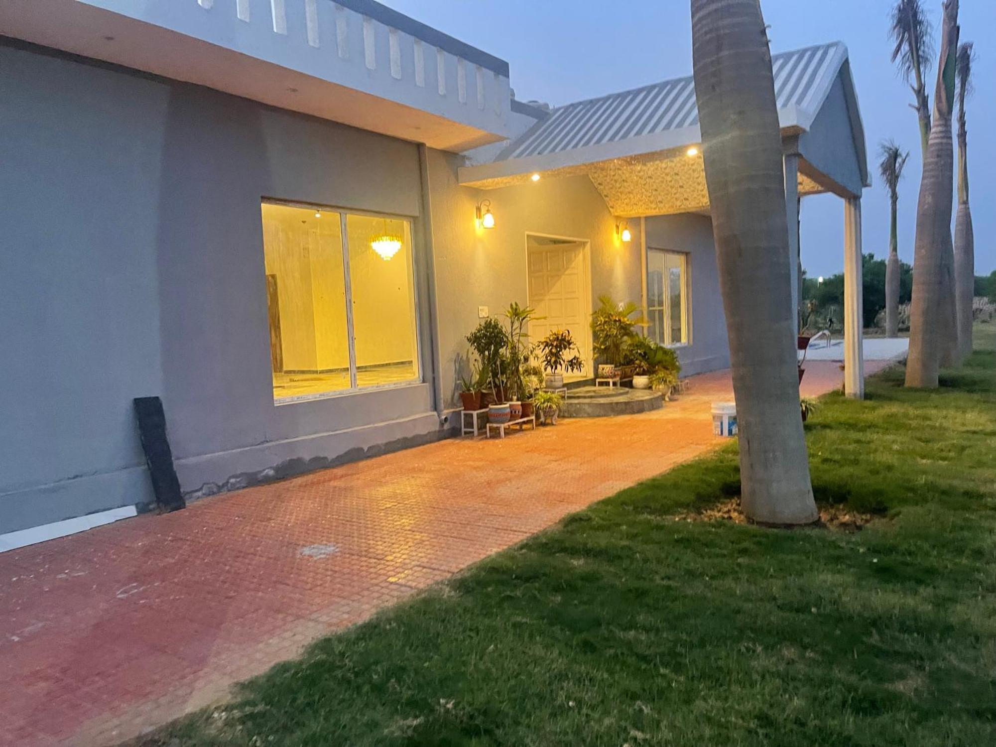 Villa Entire Farmhouse With Jacuzzi For Parties In Hills *