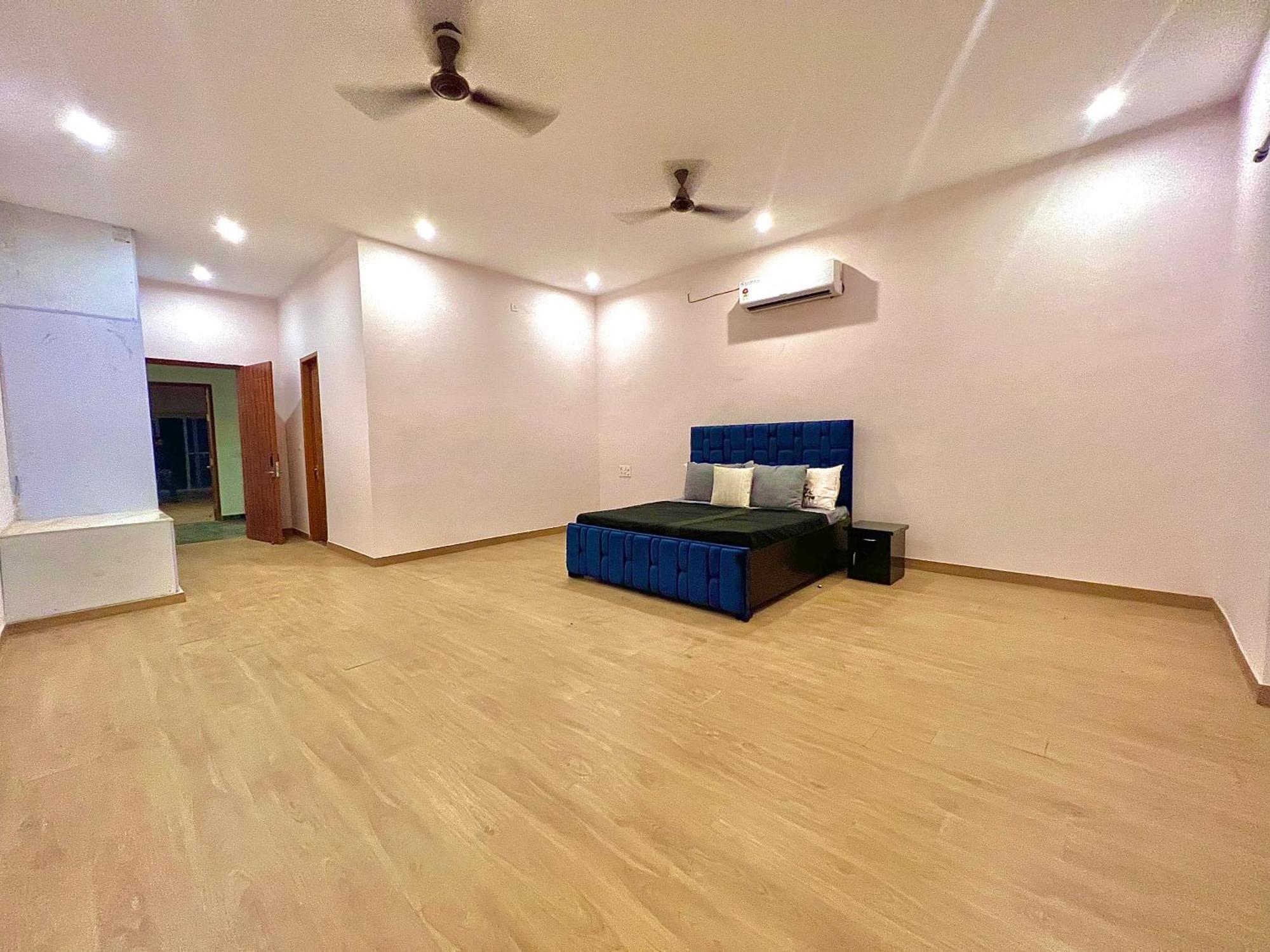 Entire Farmhouse With Jacuzzi For Parties In Hills *