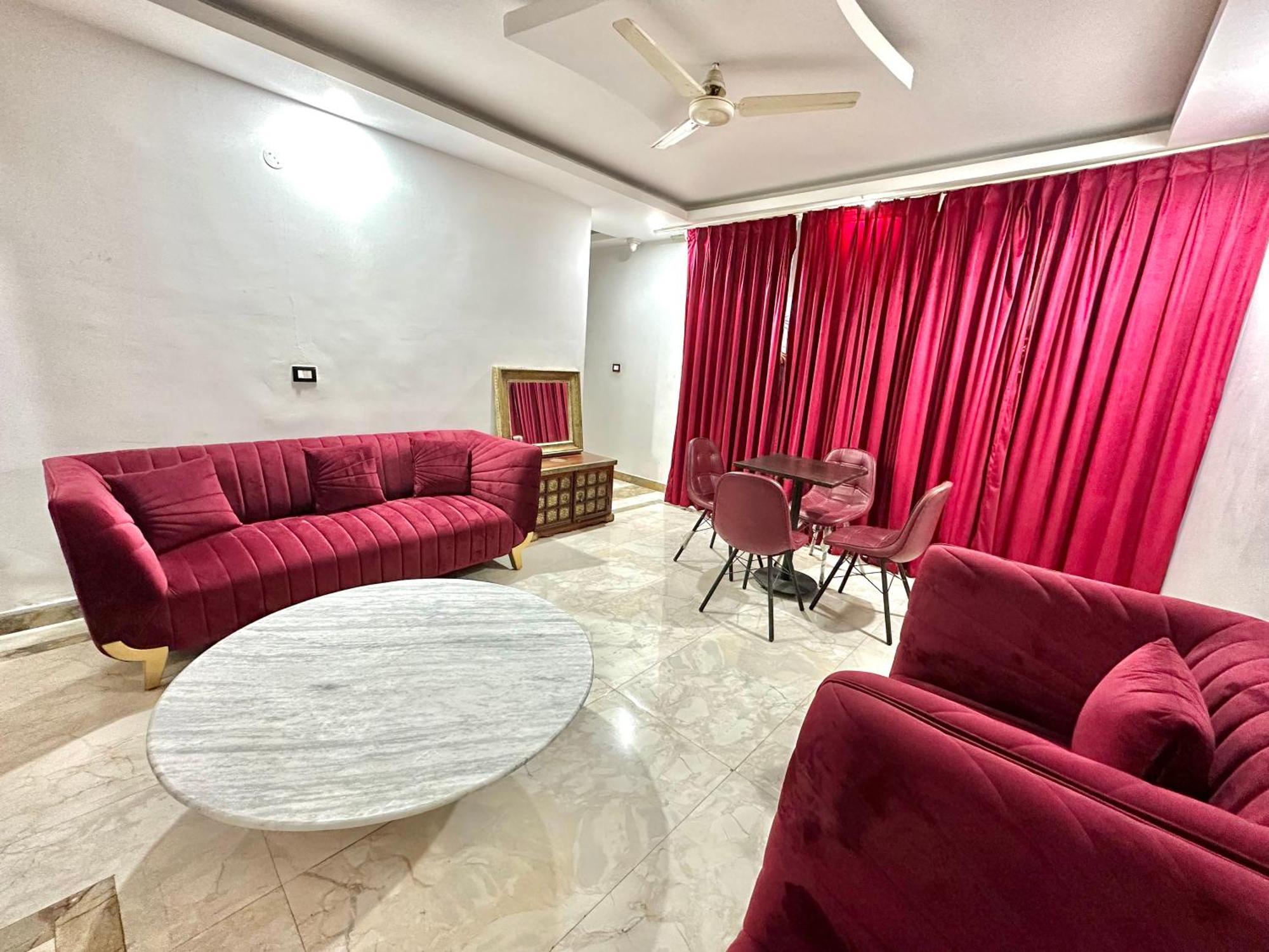 Luxury At 10k Near Hero Honda Chowk Gurgaon