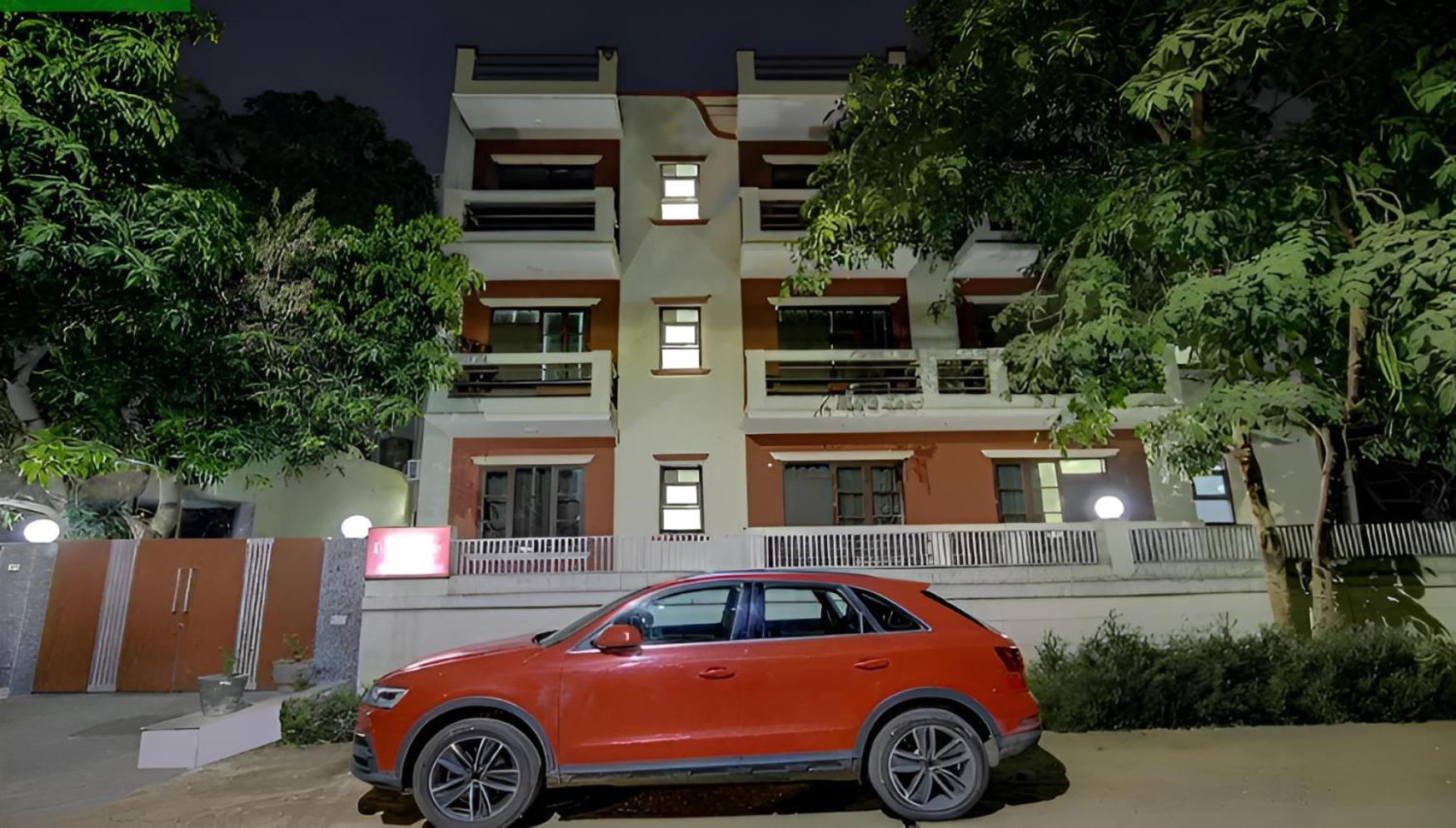 Treebo Iffco Chowk 3* Gurgaon